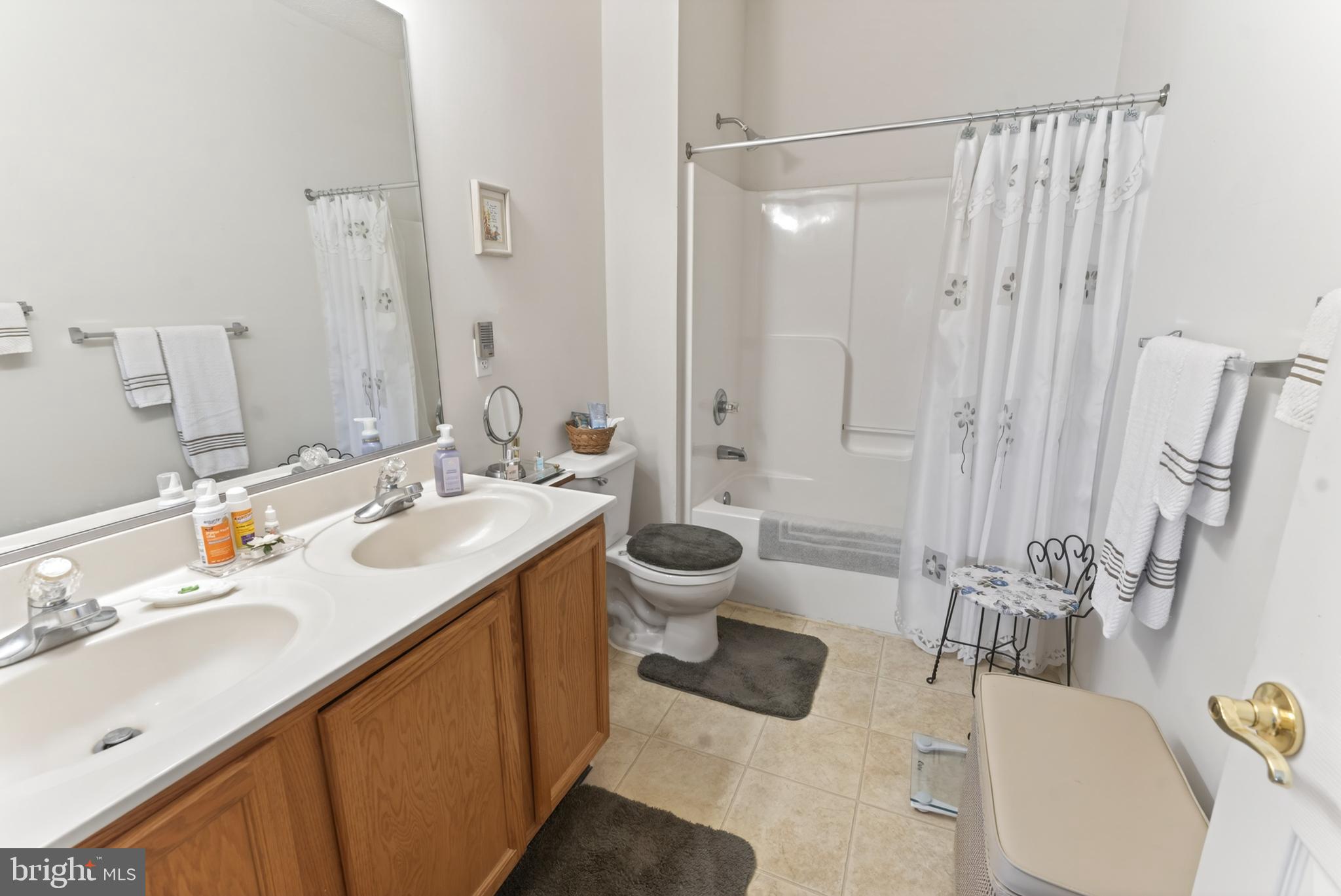 WOOD CREEK GOLF COMM - Residential