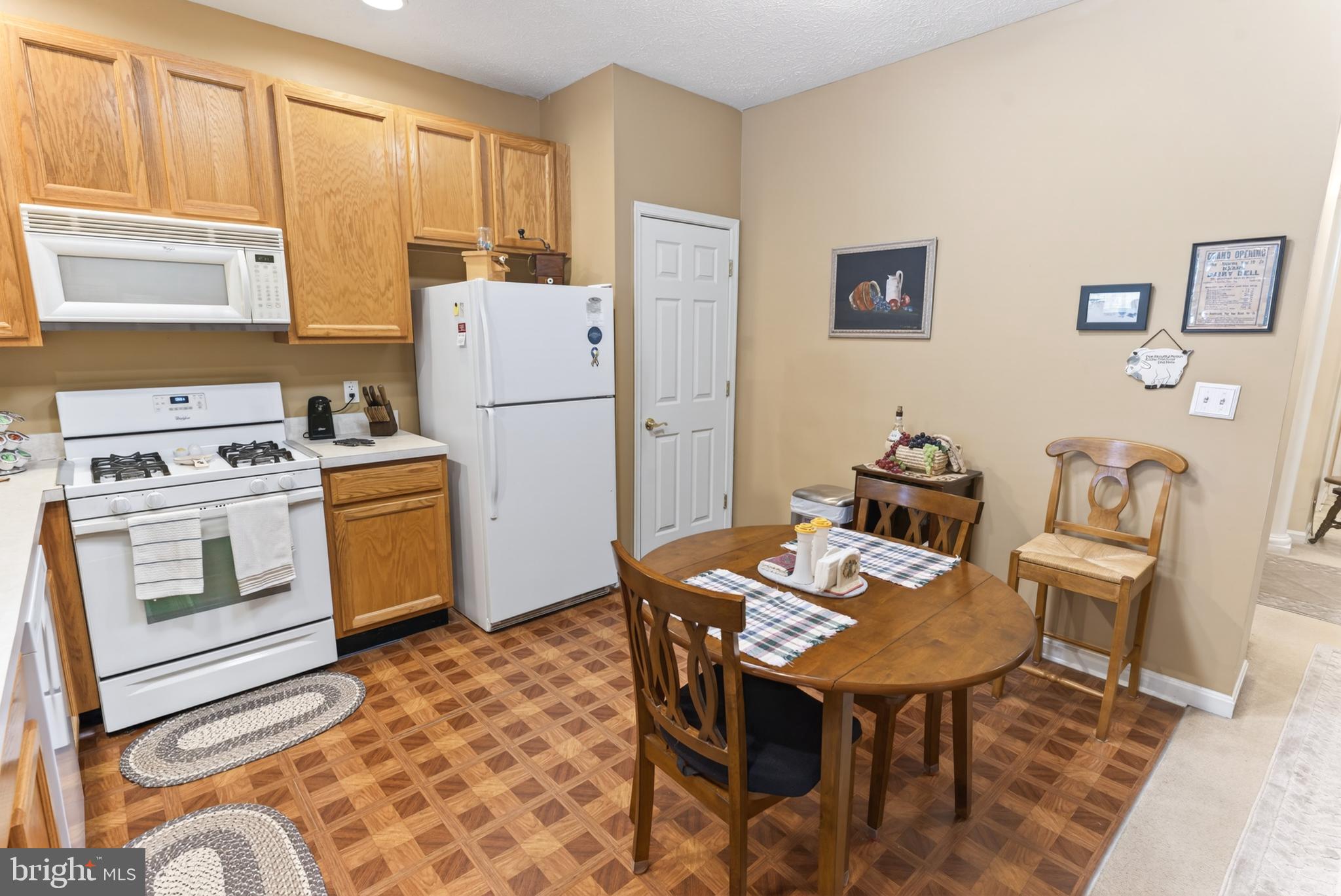 WOOD CREEK GOLF COMM - Residential