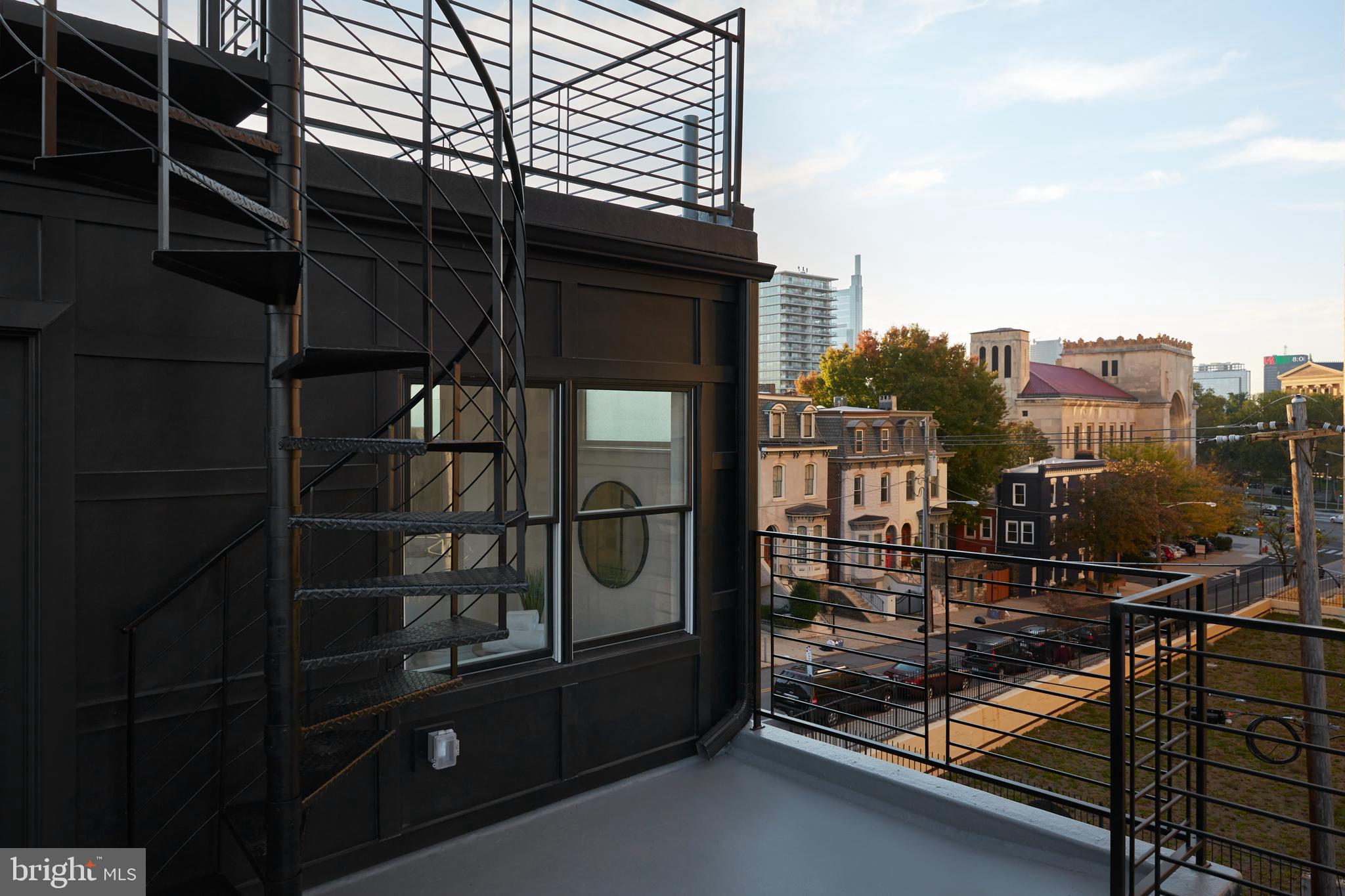 ART MUSEUM AREA - Residential