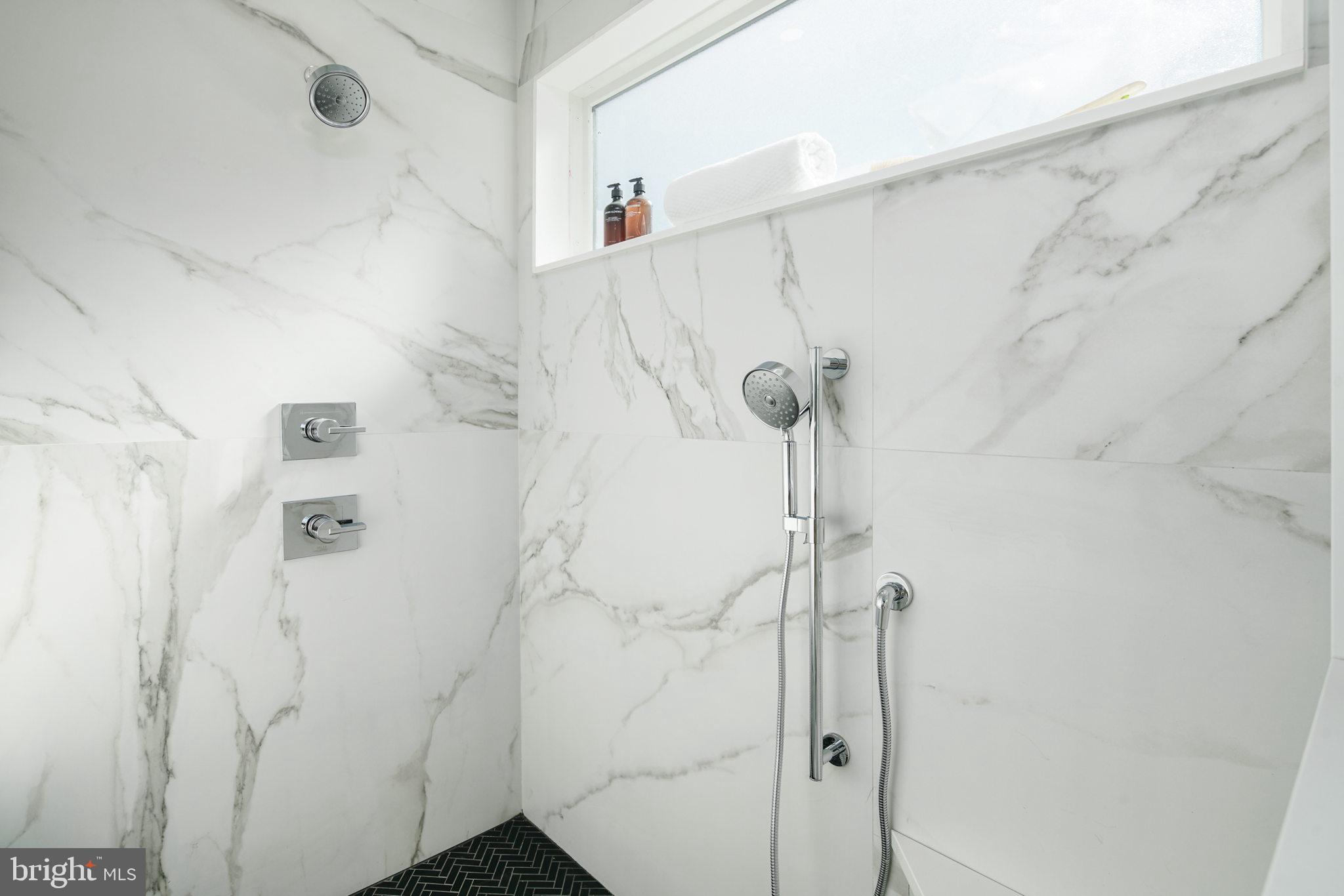 ART MUSEUM AREA - Residential