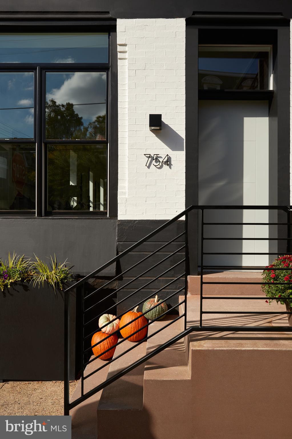 ART MUSEUM AREA - Residential