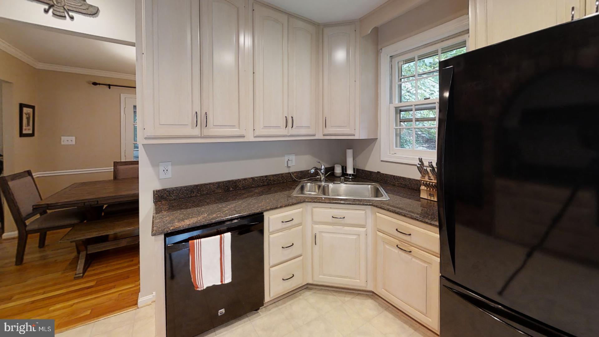 RESTON - Residential Lease