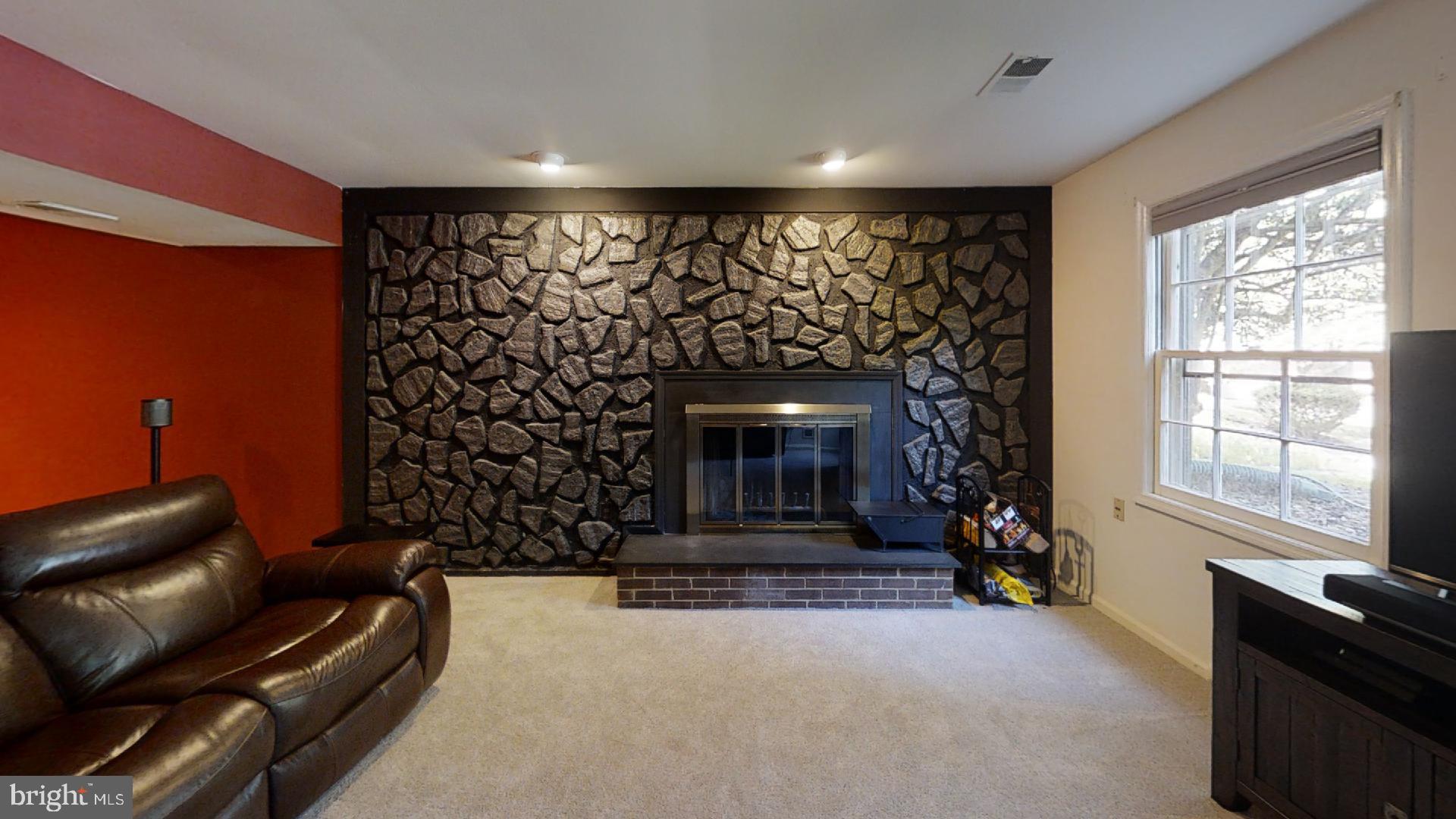 RESTON - Residential Lease