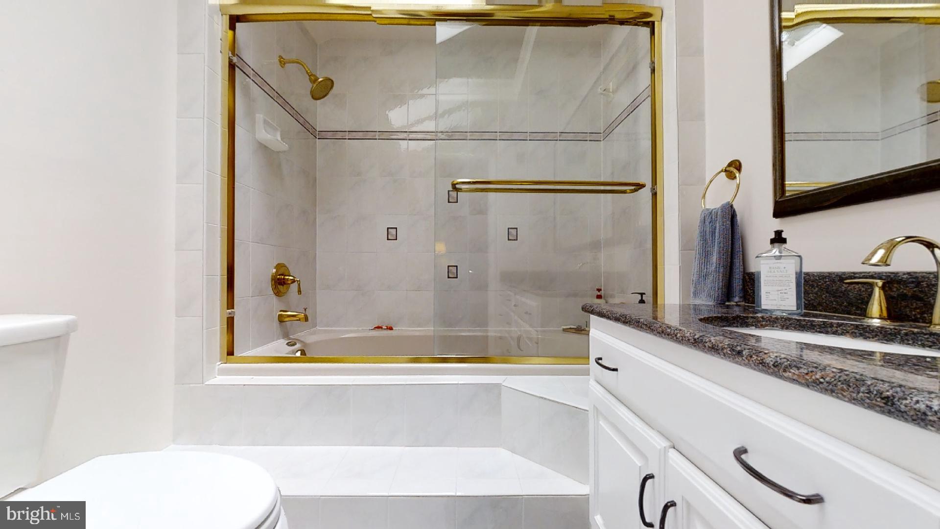 RESTON - Residential Lease