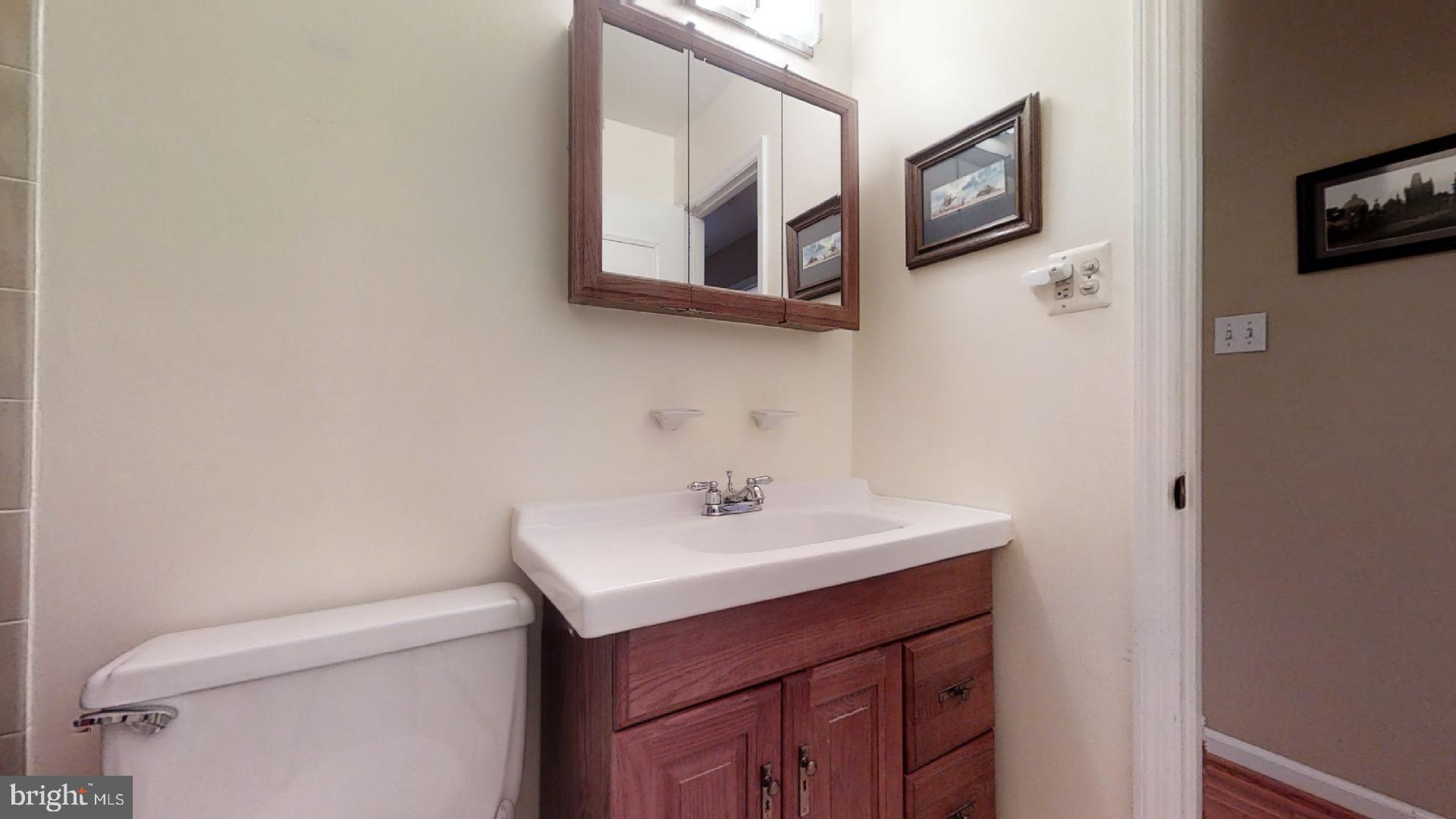 RESTON - Residential Lease