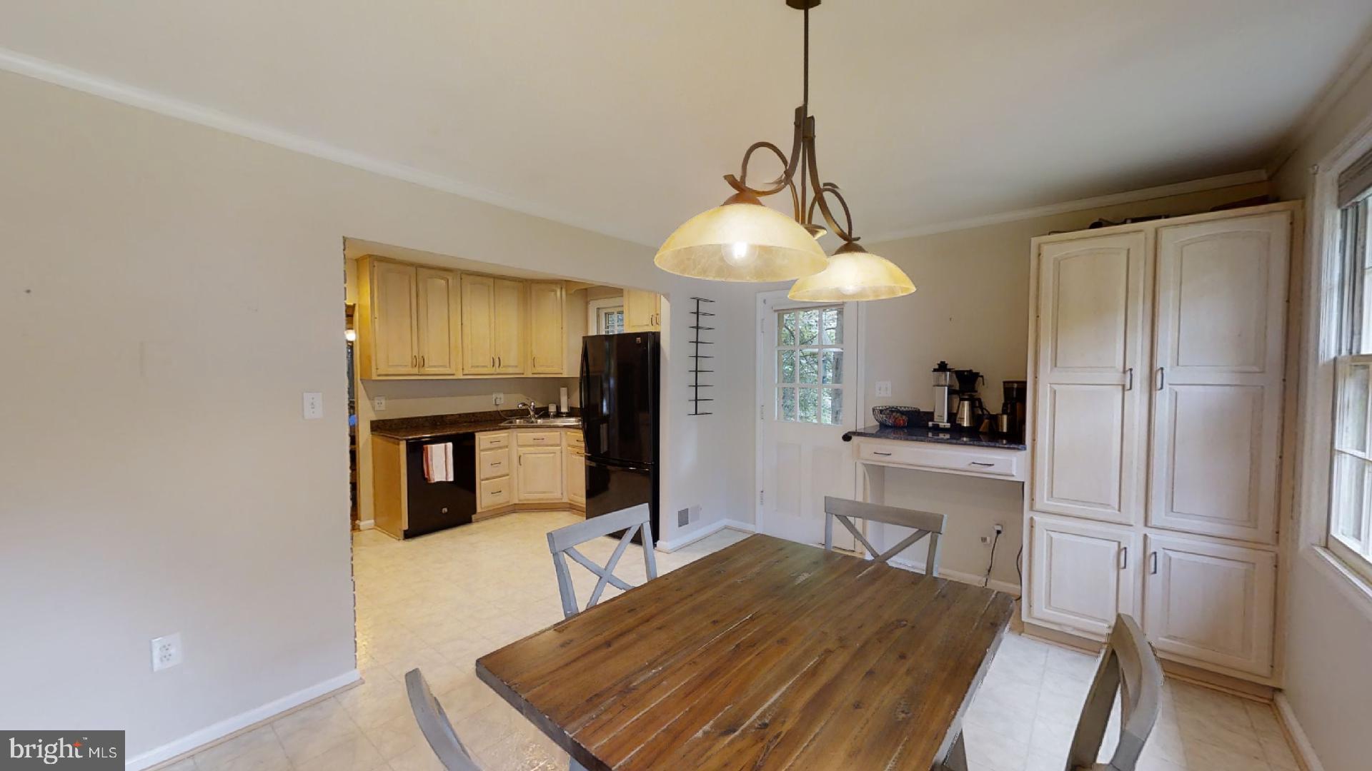 RESTON - Residential Lease