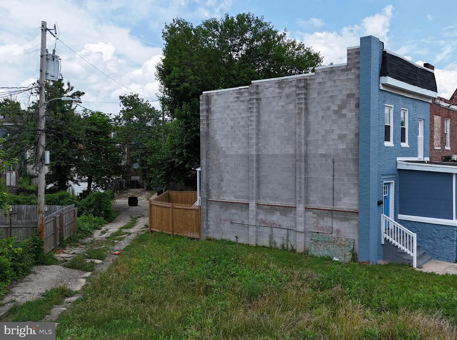 LUCILLE PARK - Residential