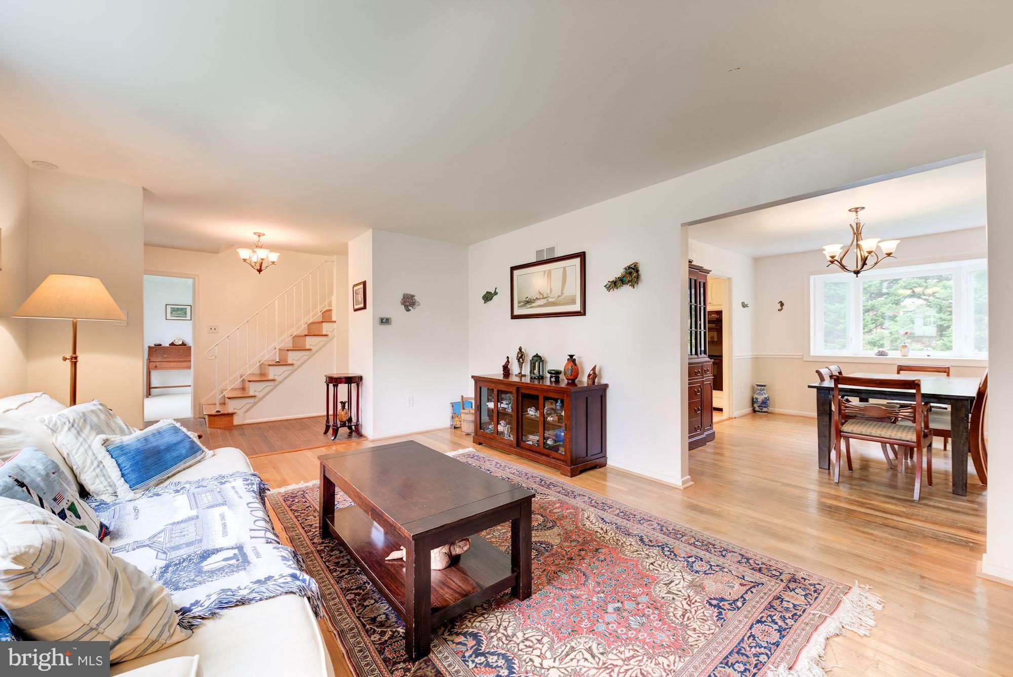 WEST SPRINGFIELD - Residential