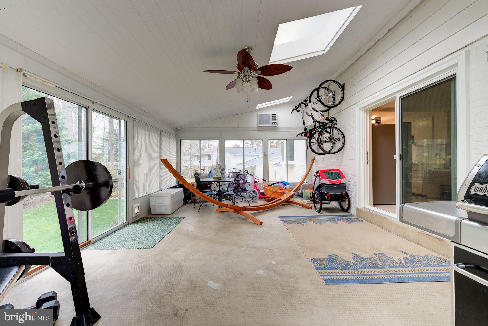 WEST SPRINGFIELD - Residential