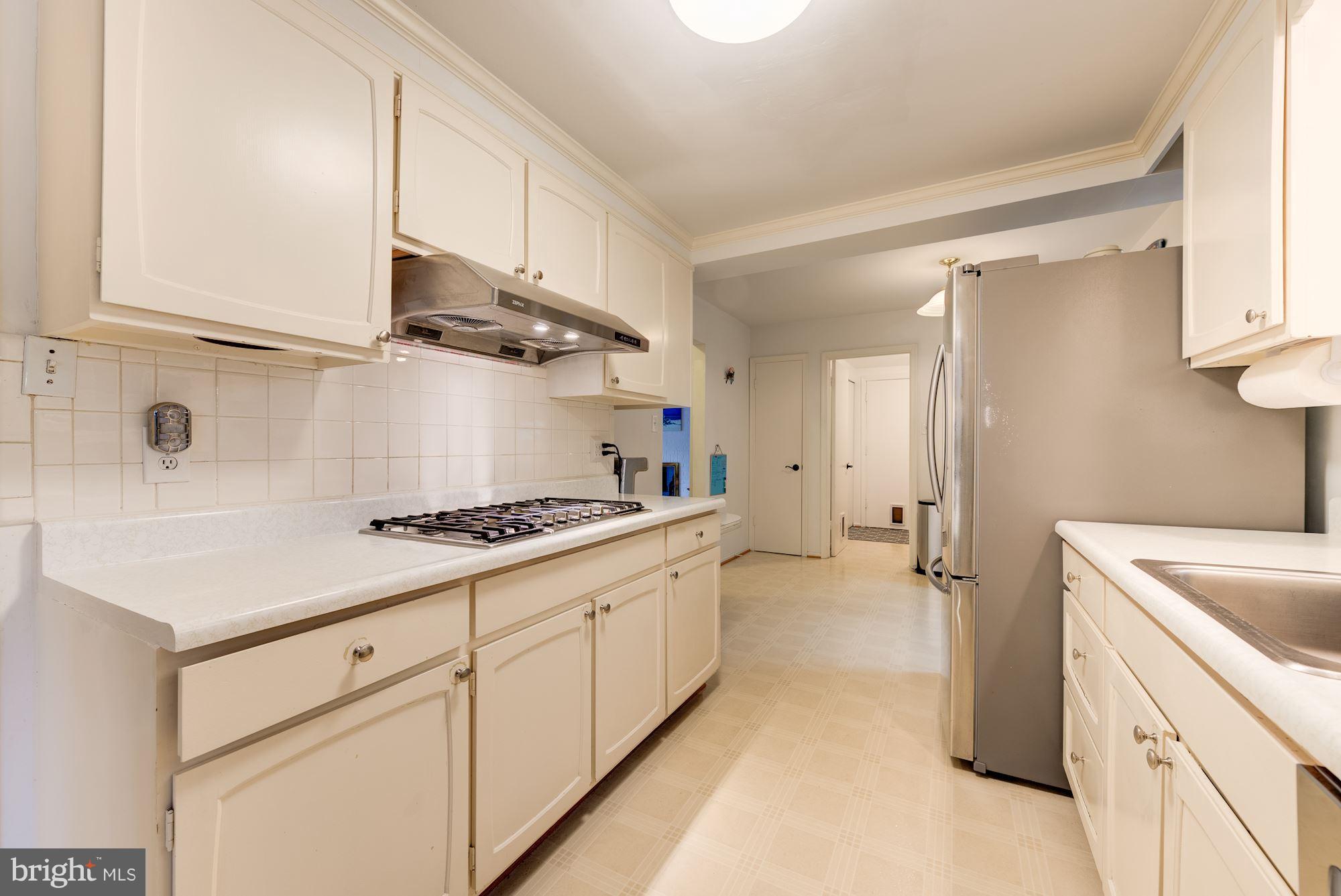 WEST SPRINGFIELD - Residential