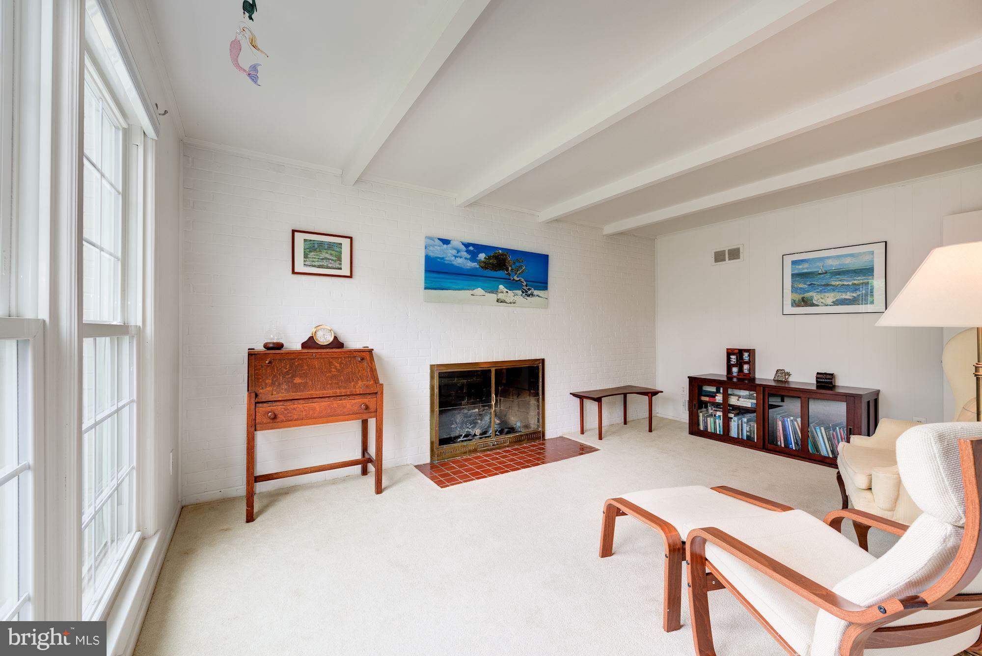 WEST SPRINGFIELD - Residential