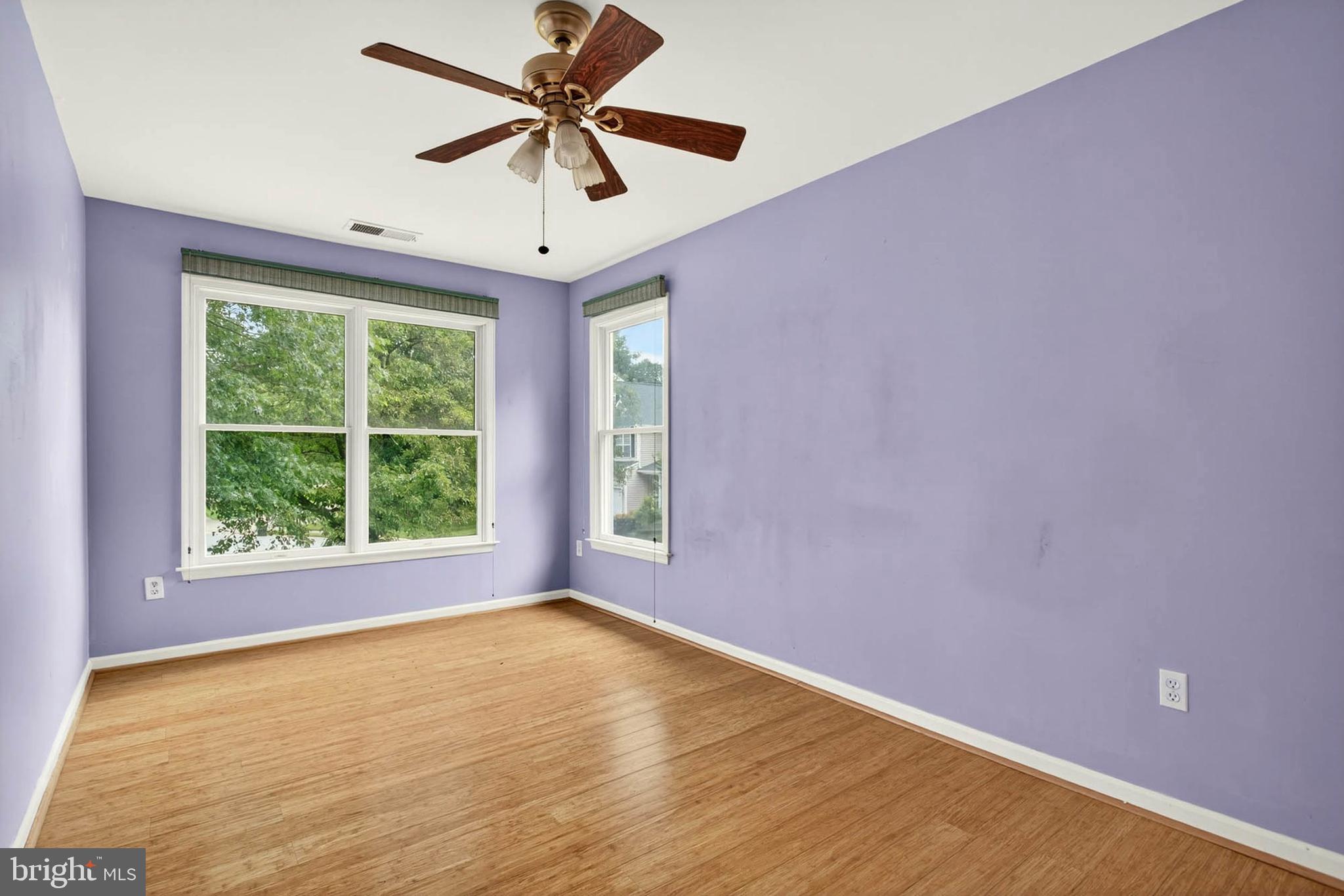 RIVER HILL - Residential