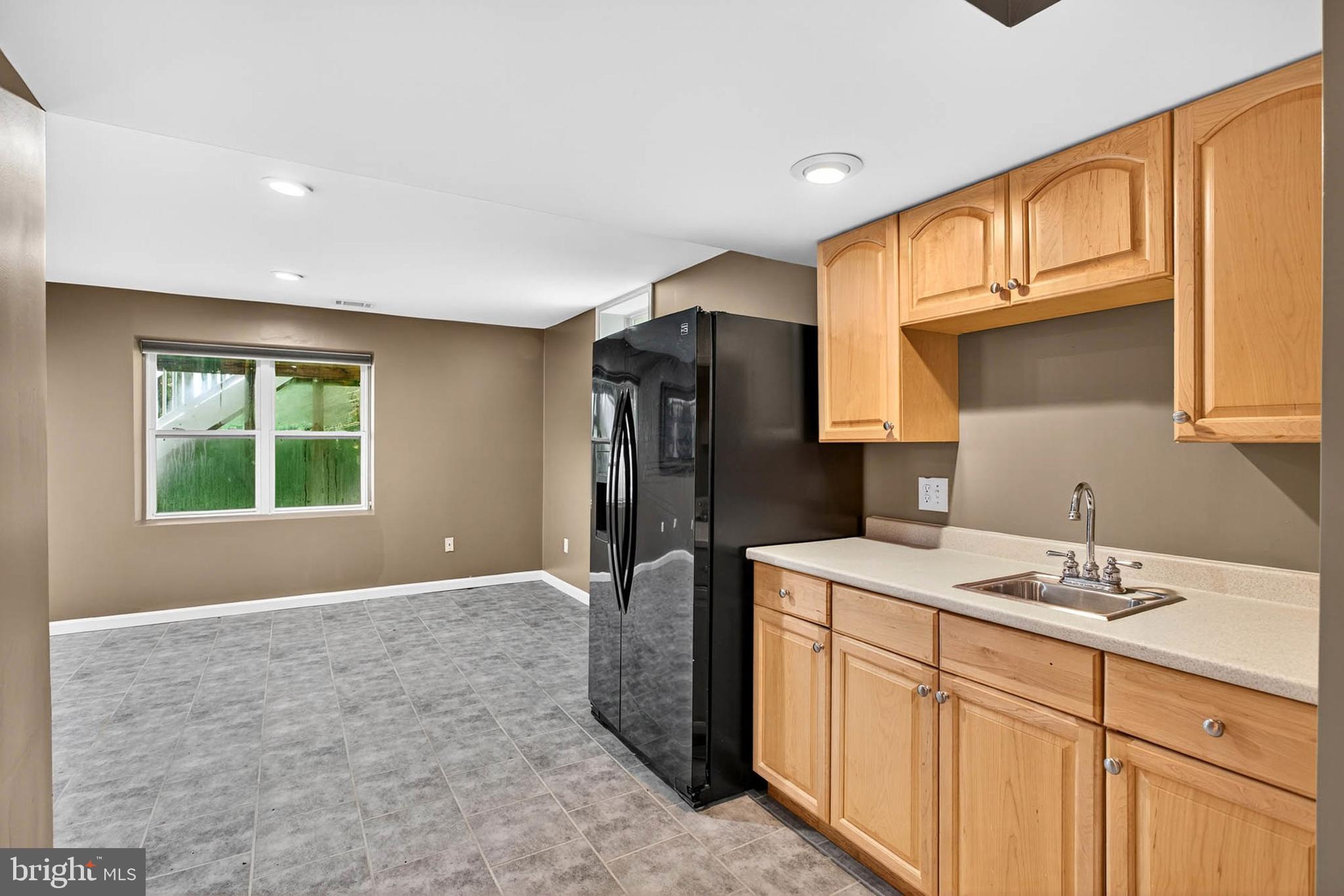 RIVER HILL - Residential