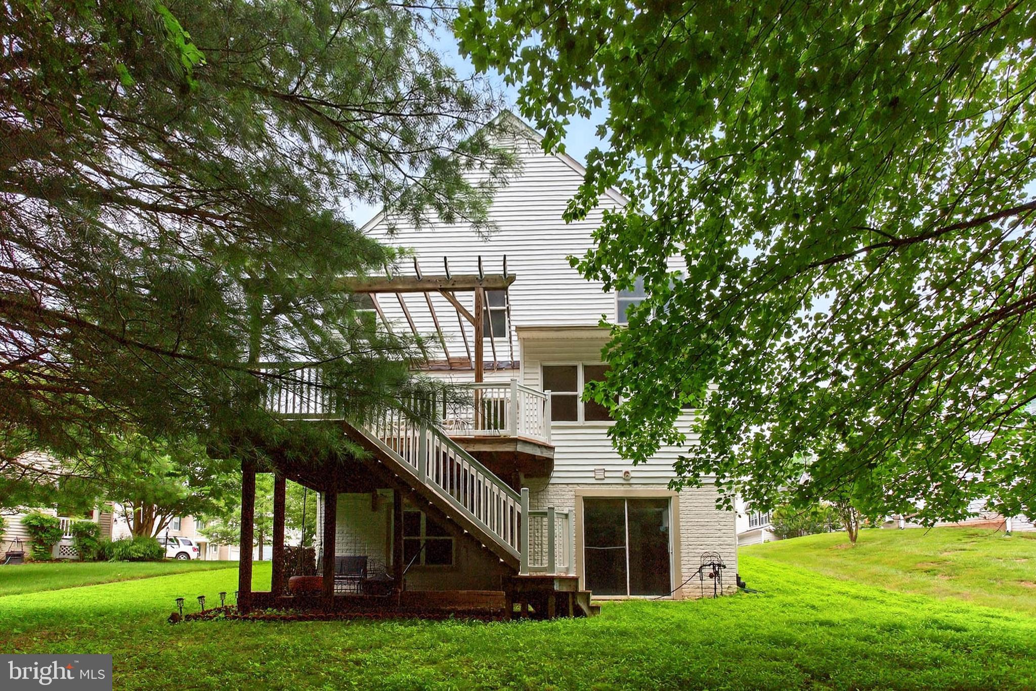 RIVER HILL - Residential