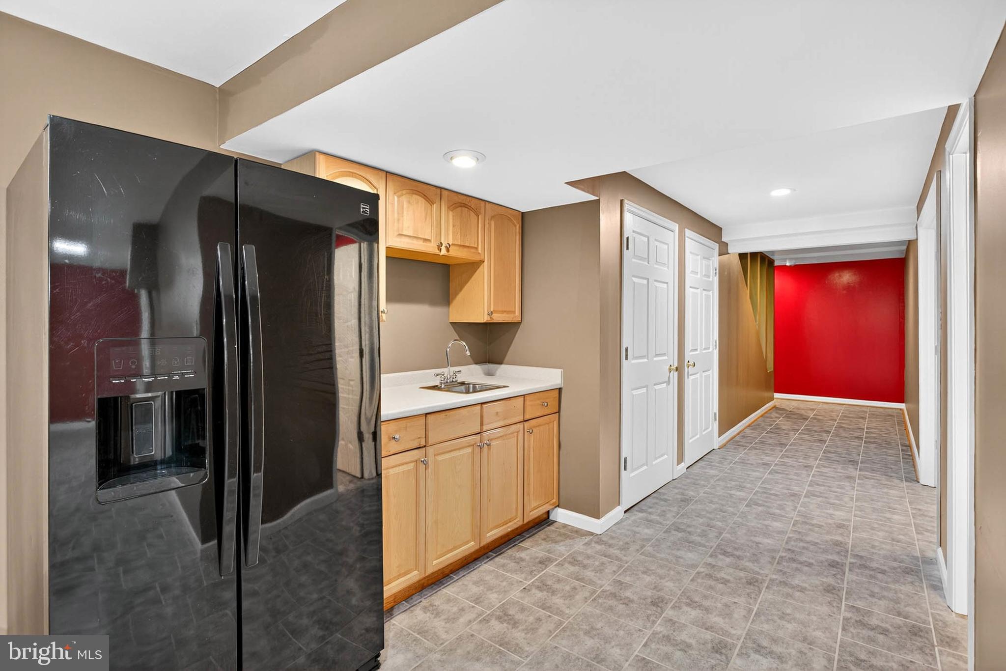 RIVER HILL - Residential