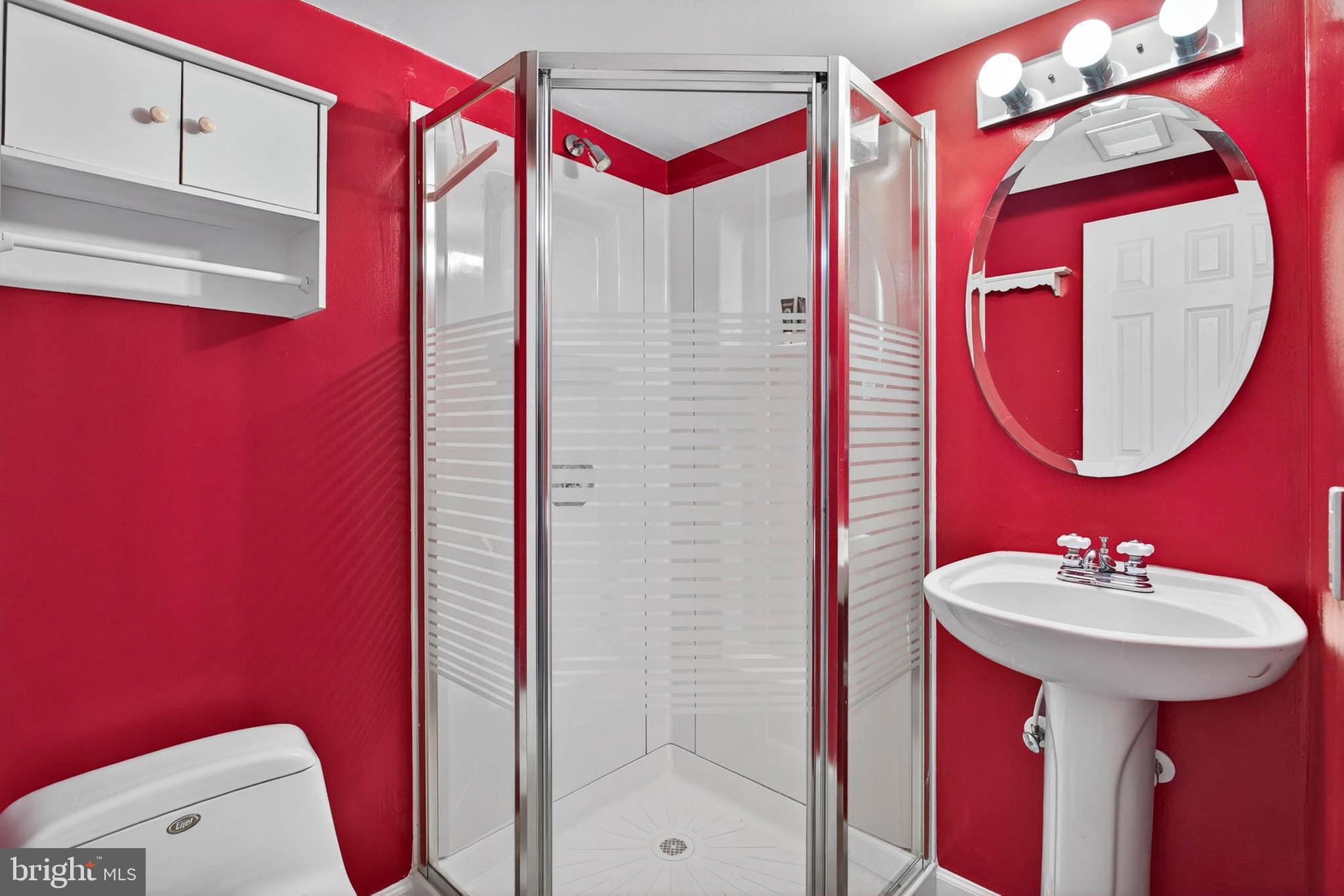 RIVER HILL - Residential