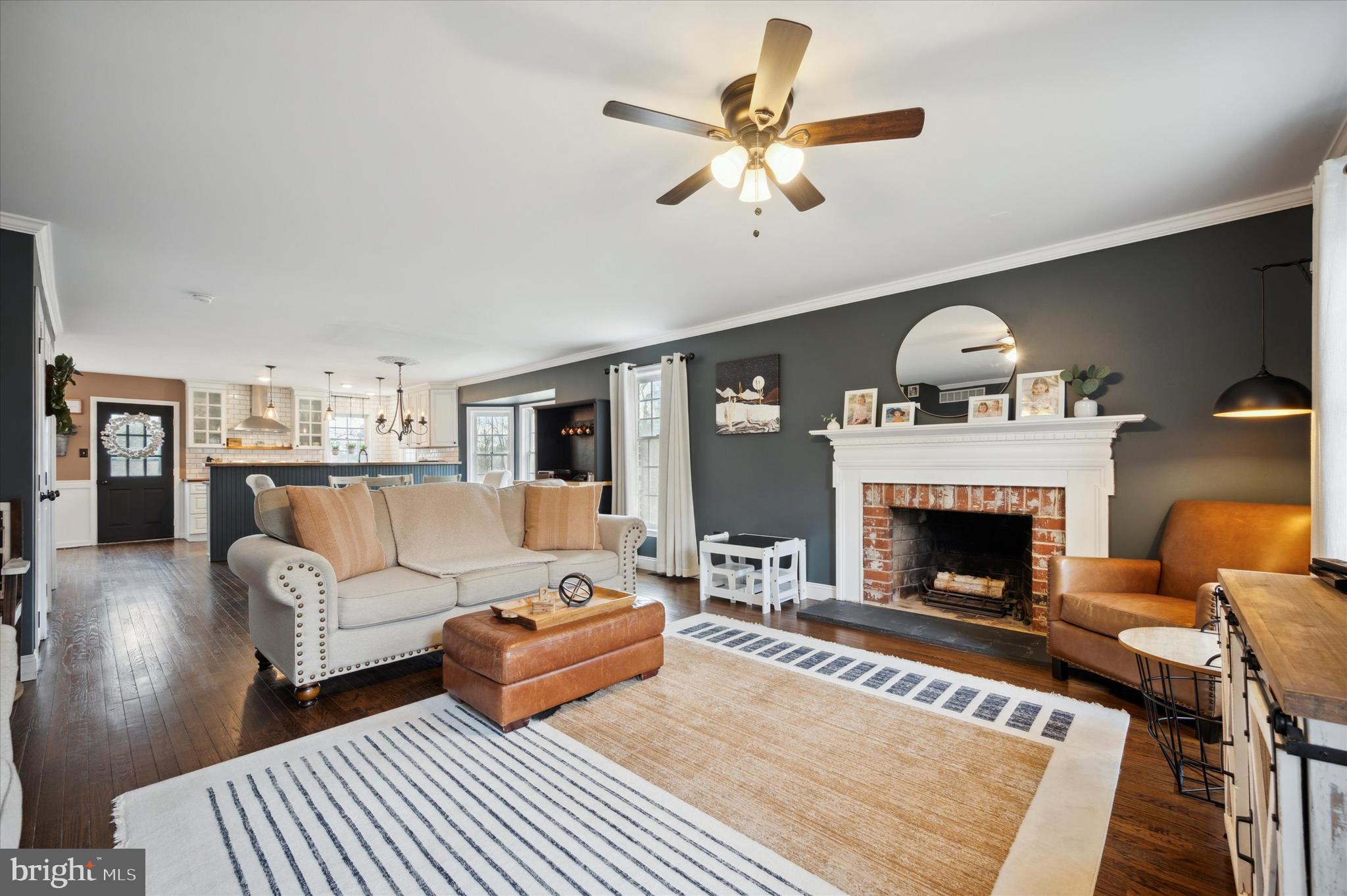 COLLEGE PARK - Residential