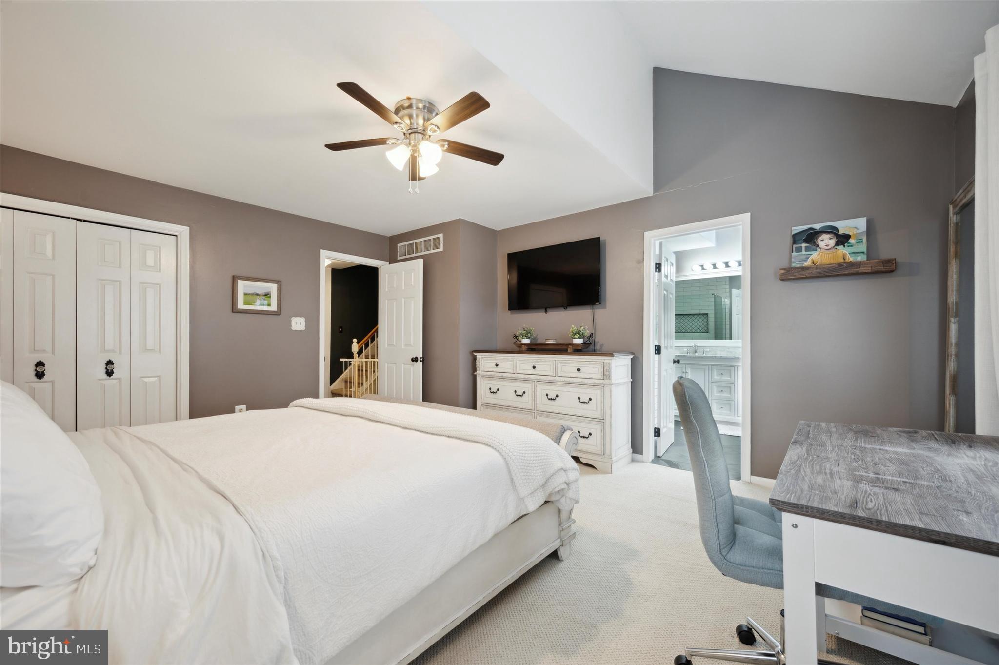 COLLEGE PARK - Residential