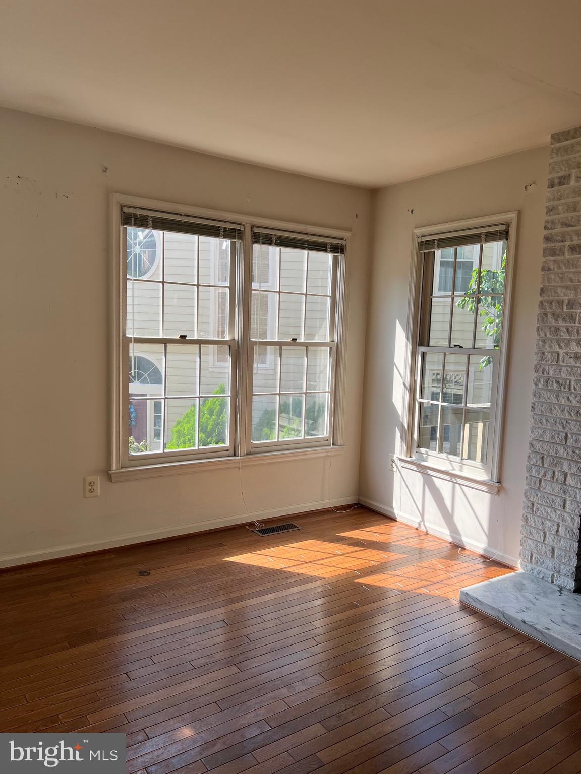 HALSTEAD GLEN - Residential