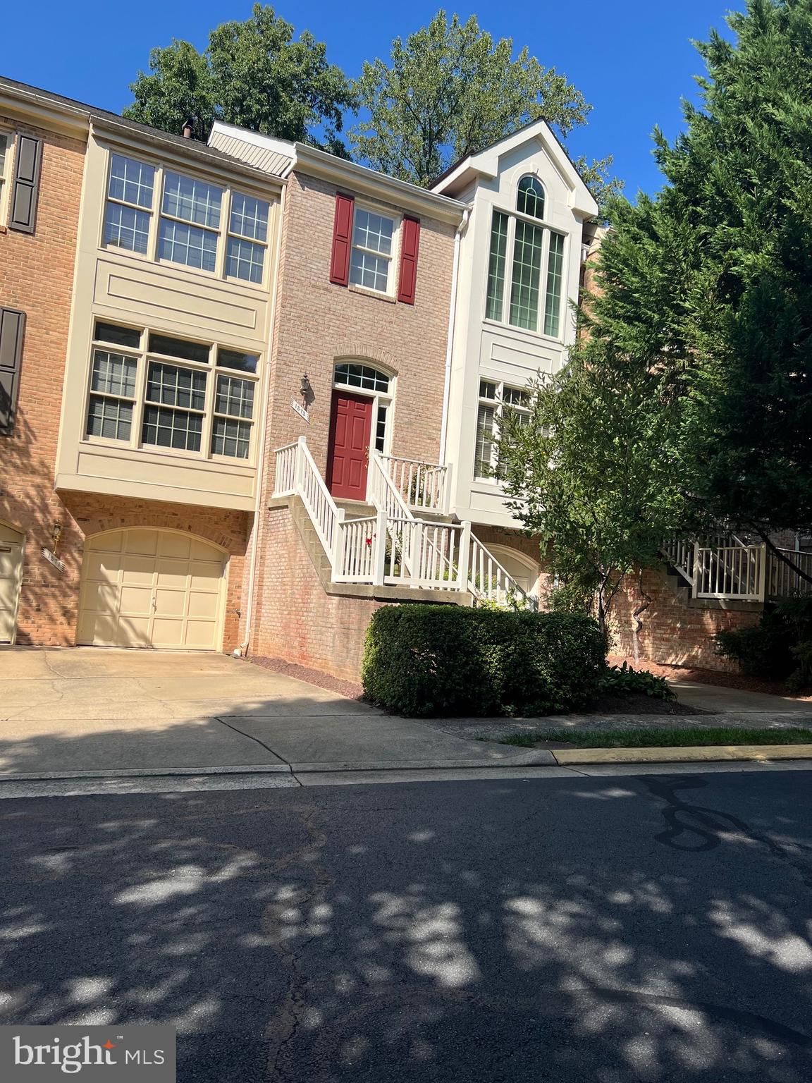 HALSTEAD GLEN - Residential