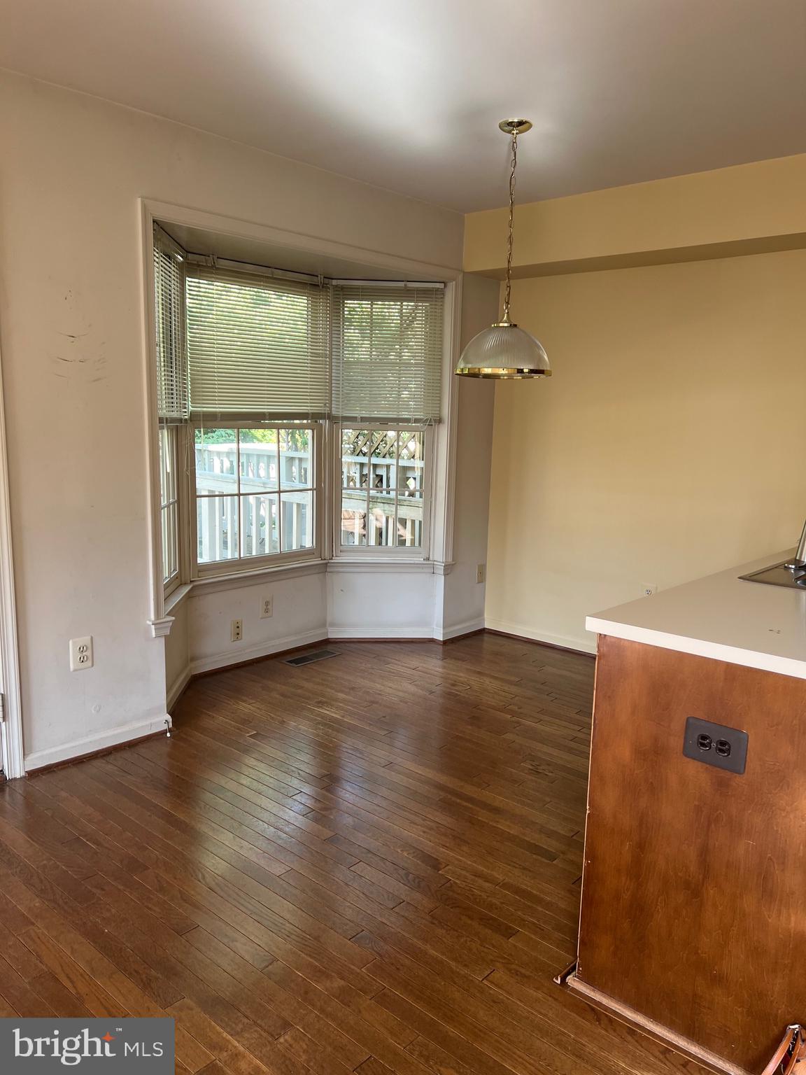 HALSTEAD GLEN - Residential