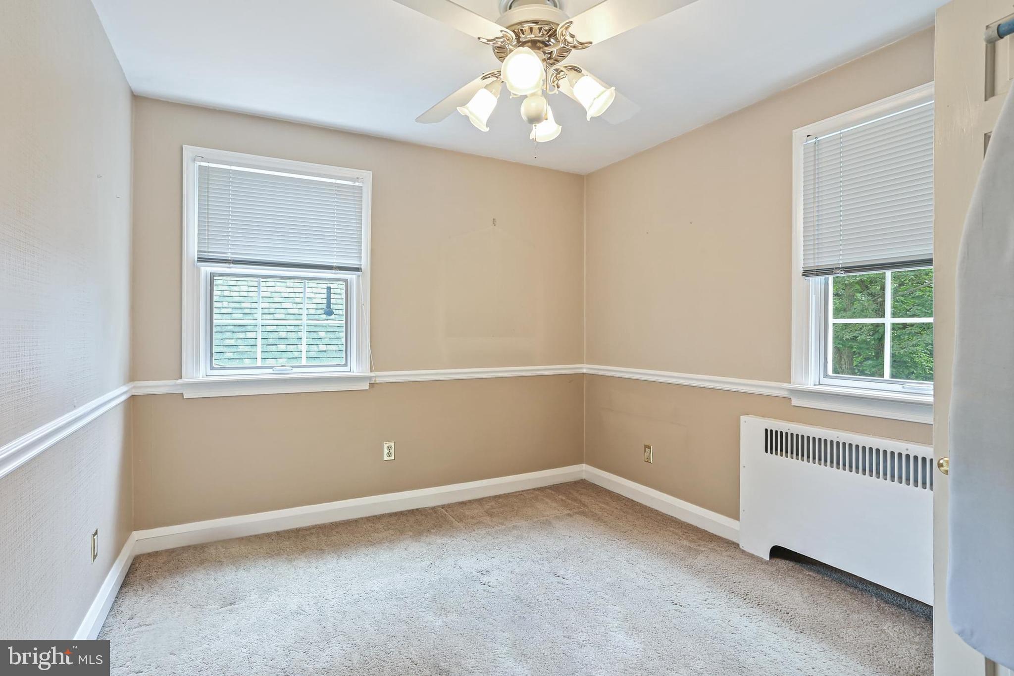 FALLS ROAD - Residential