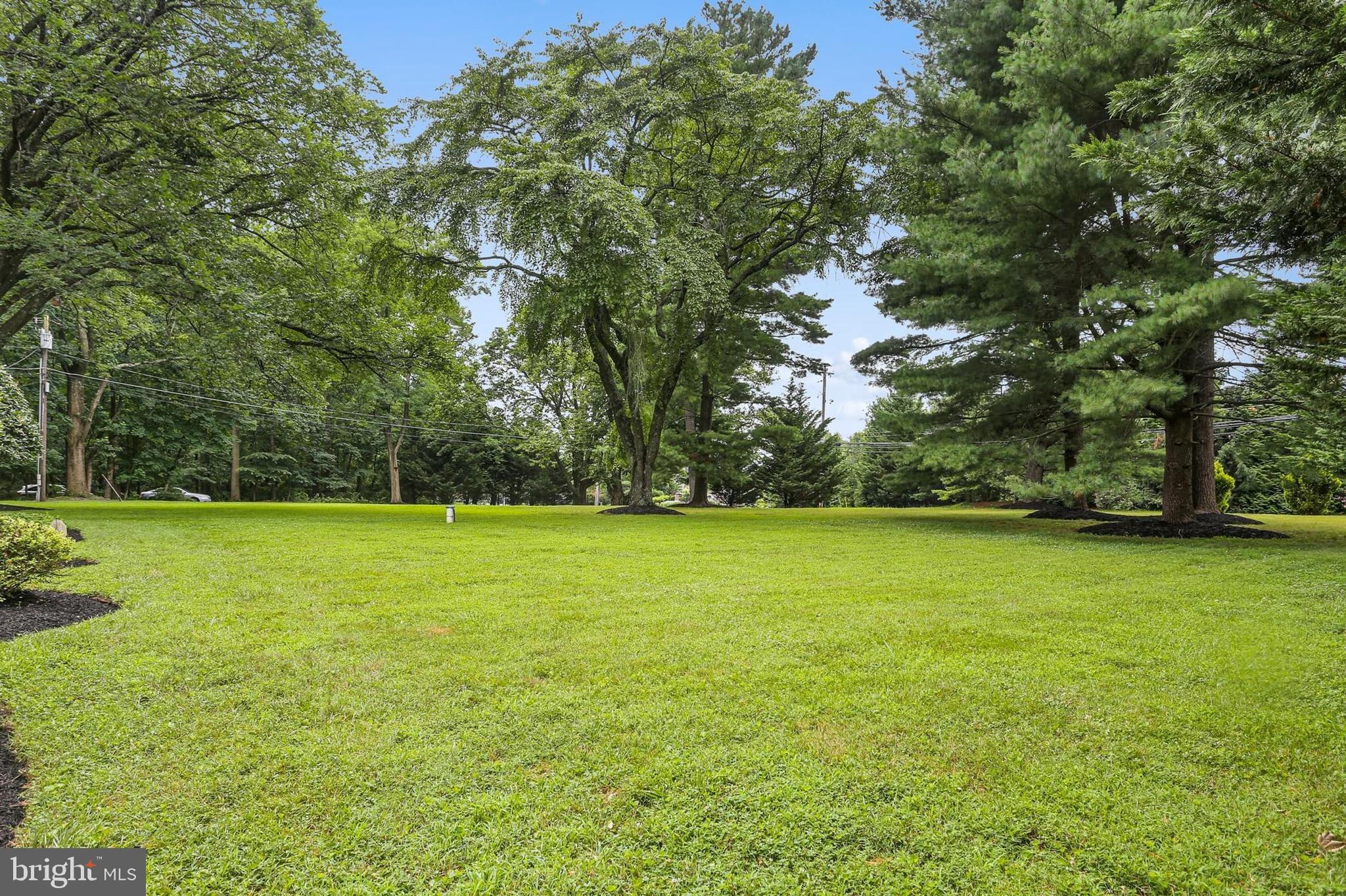 FALLS ROAD - Residential