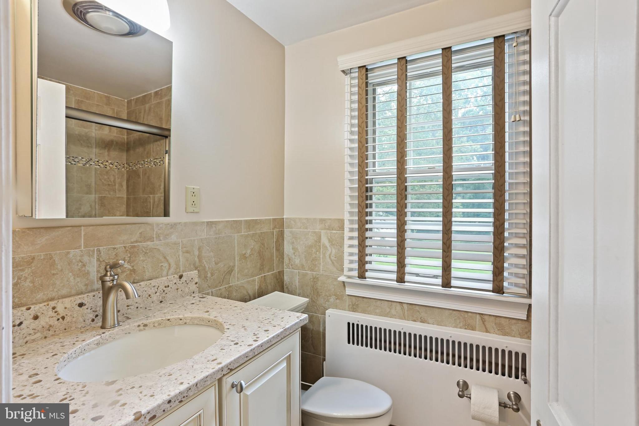 FALLS ROAD - Residential