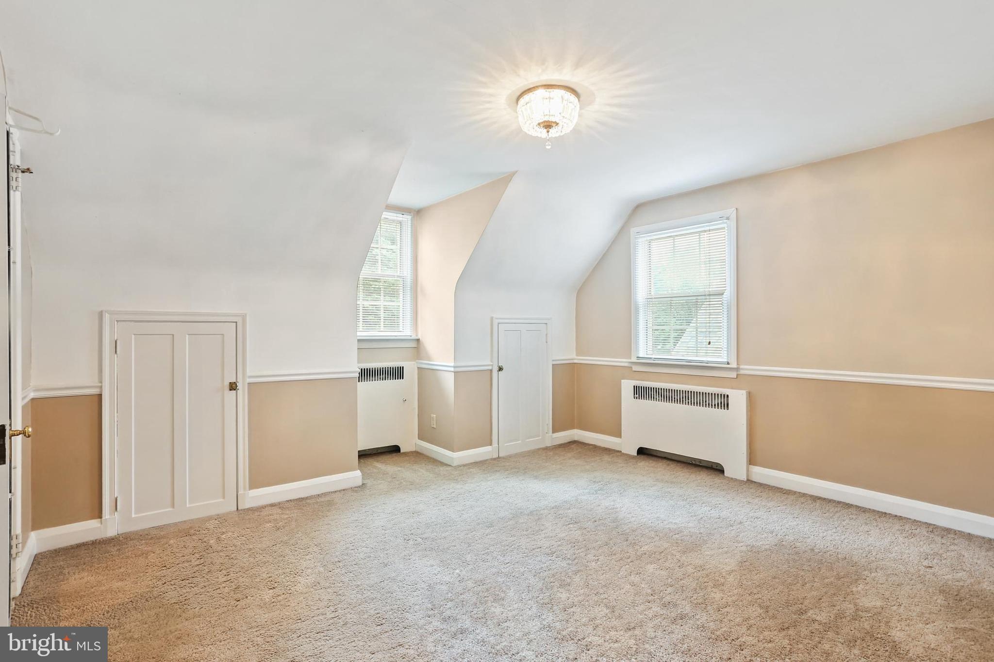 FALLS ROAD - Residential