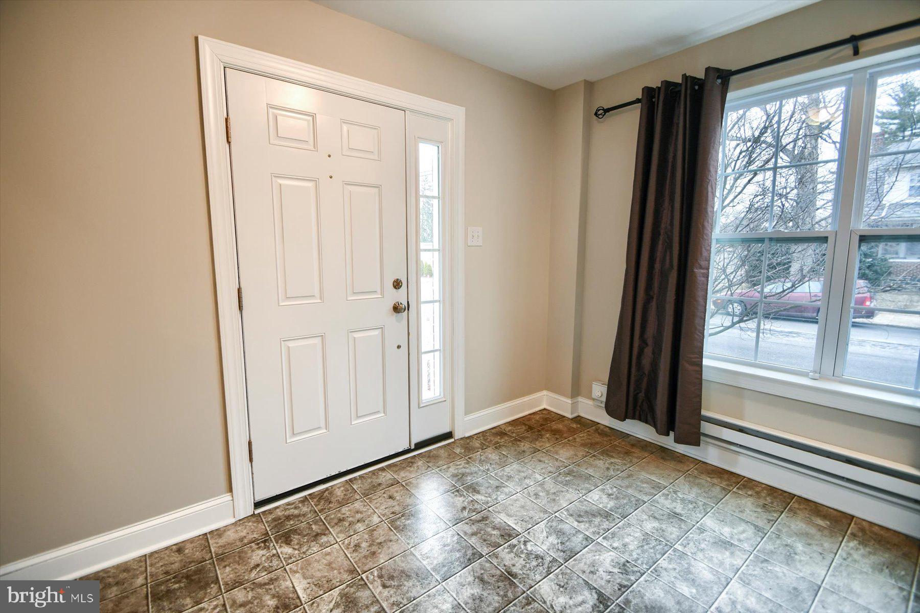 PENN SQ - Residential Lease