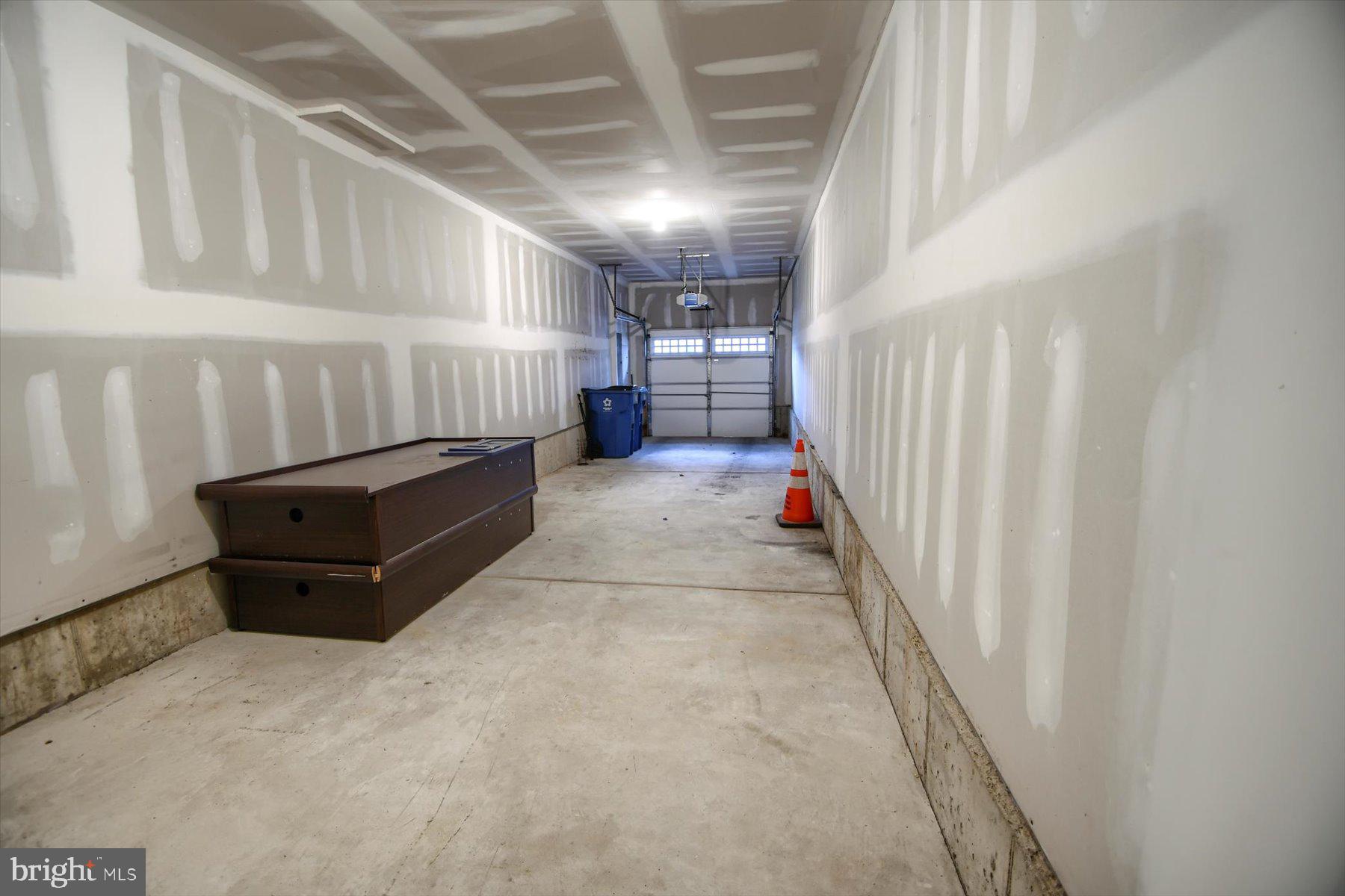 PENN SQ - Residential Lease