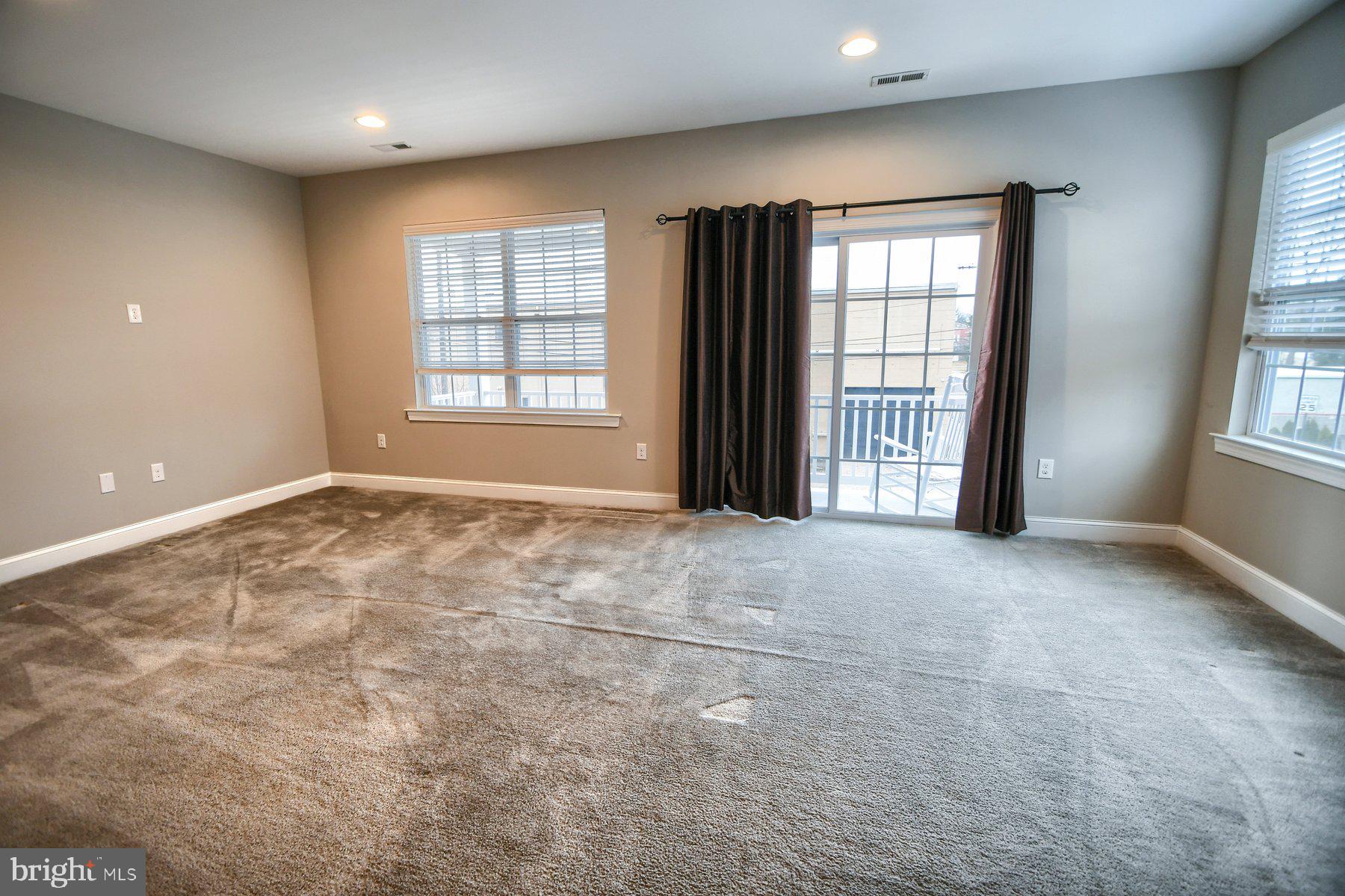 PENN SQ - Residential Lease