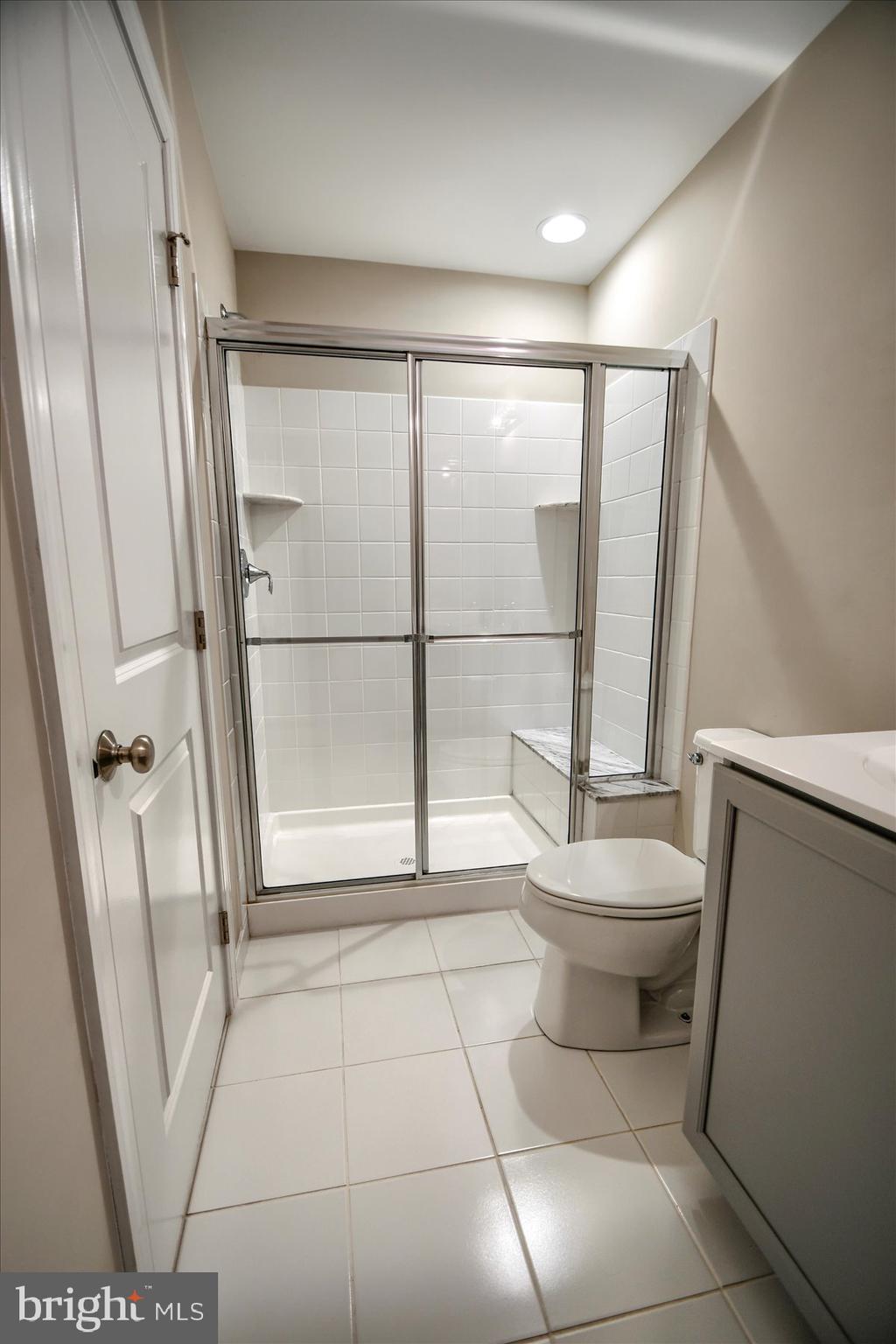 PENN SQ - Residential Lease