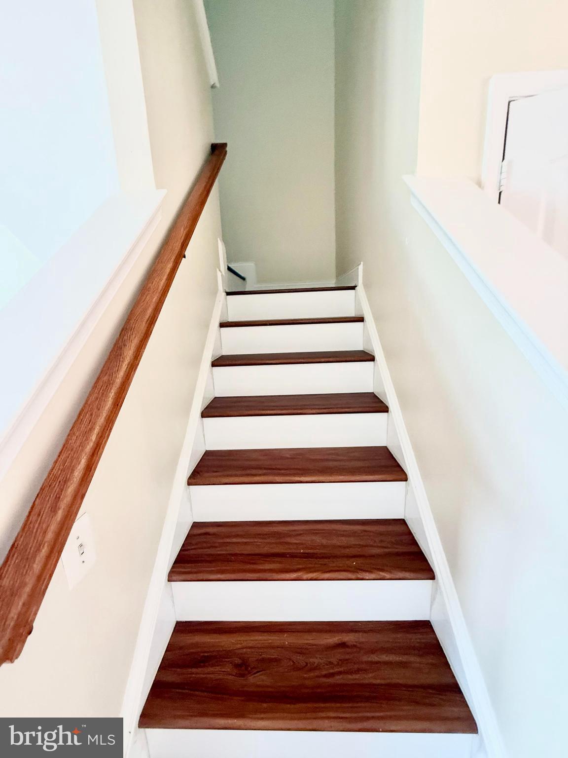 RIVER OAKS - Residential Lease