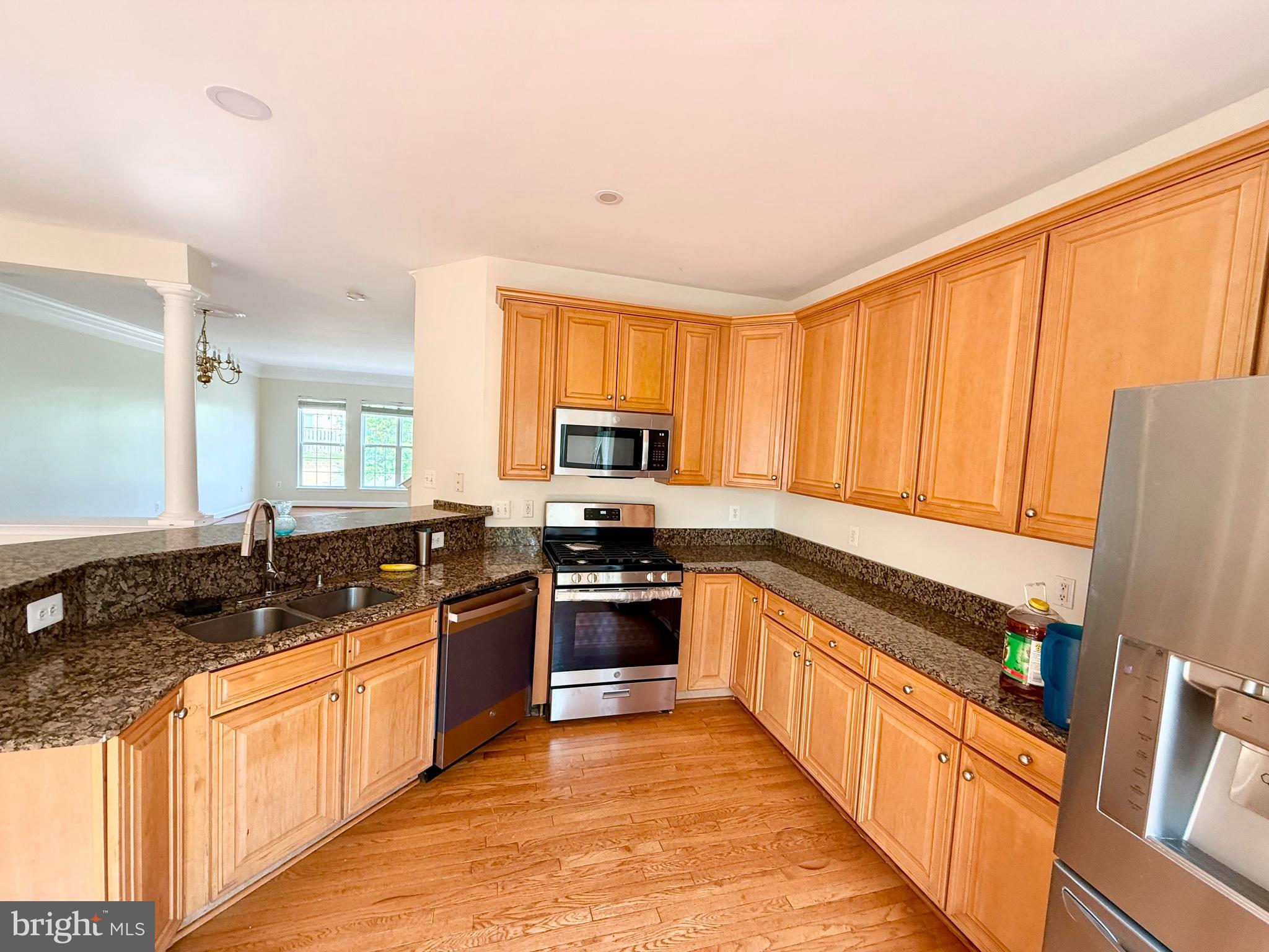 RIVER OAKS - Residential Lease