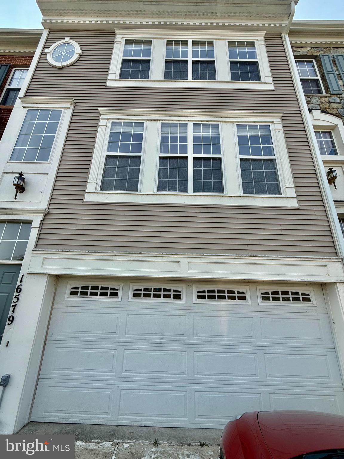 RIVER OAKS - Residential Lease