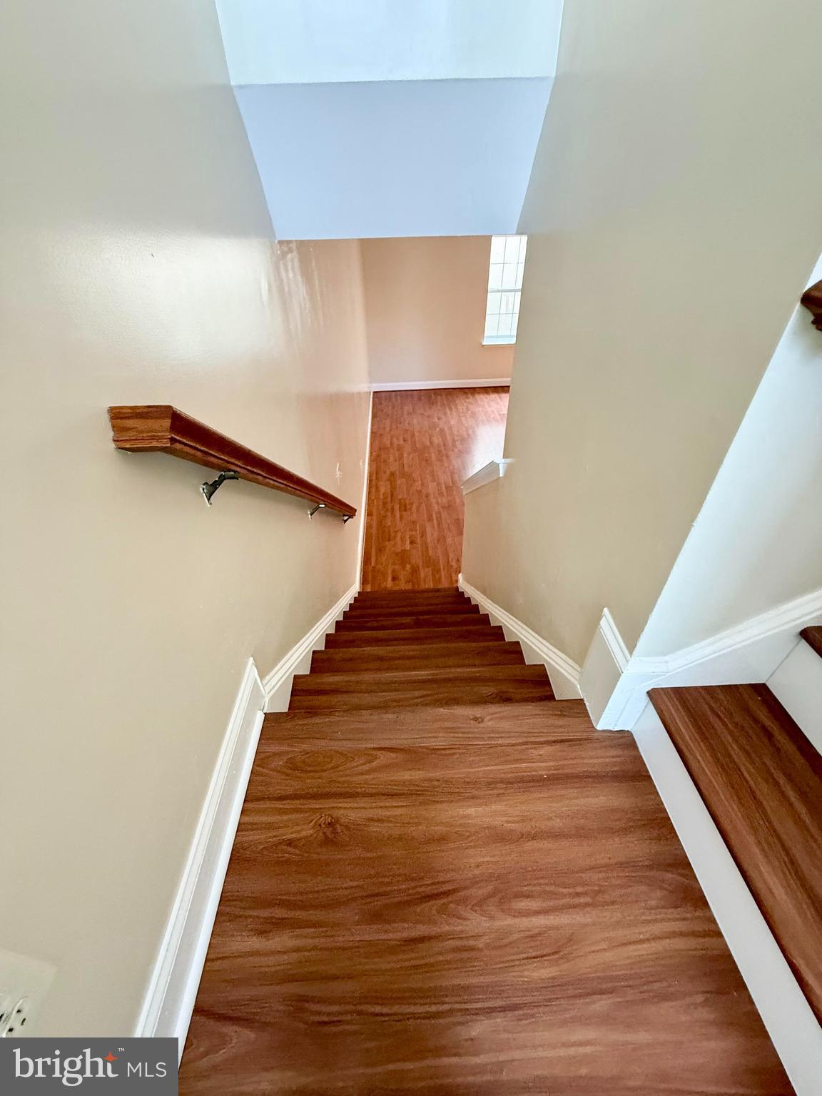 RIVER OAKS - Residential Lease