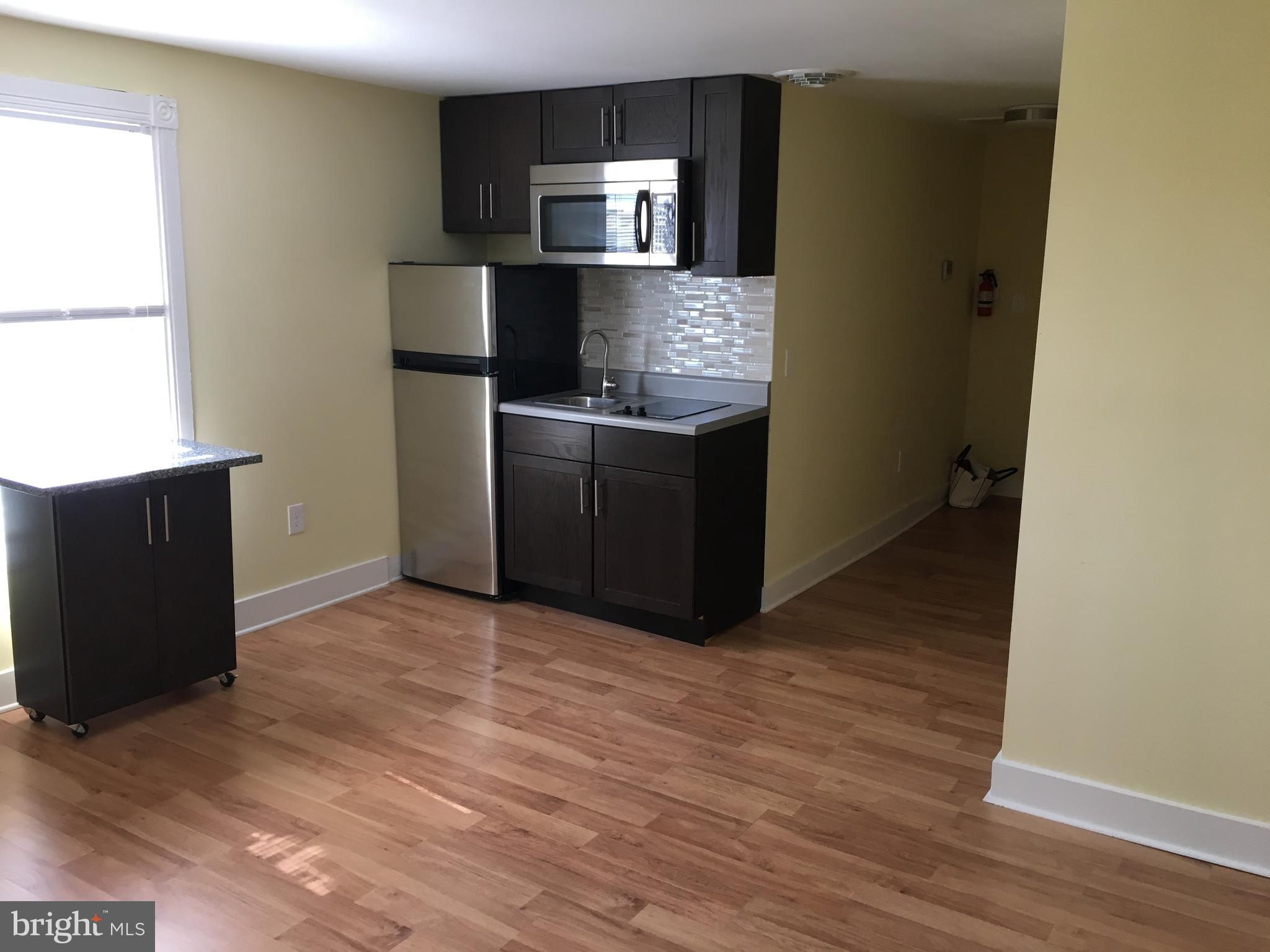 COLONIAL BEACH - Residential Lease