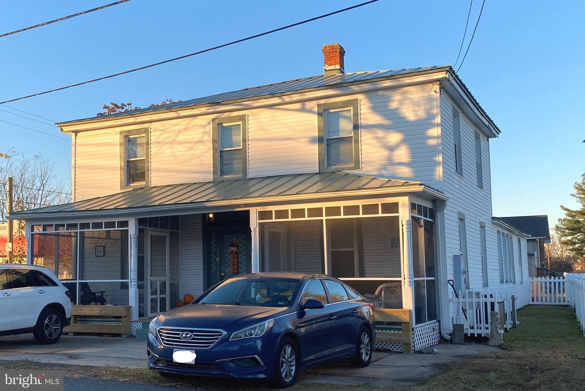 COLONIAL BEACH - Residential Lease