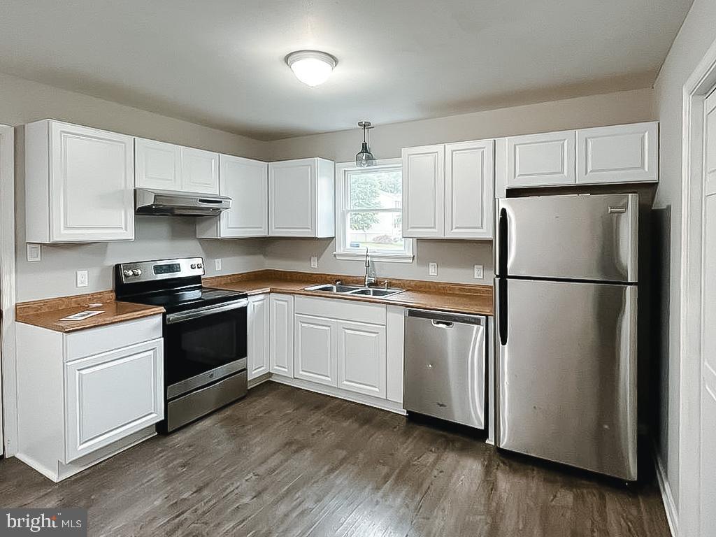 WHITEHALL WEST - Residential Lease