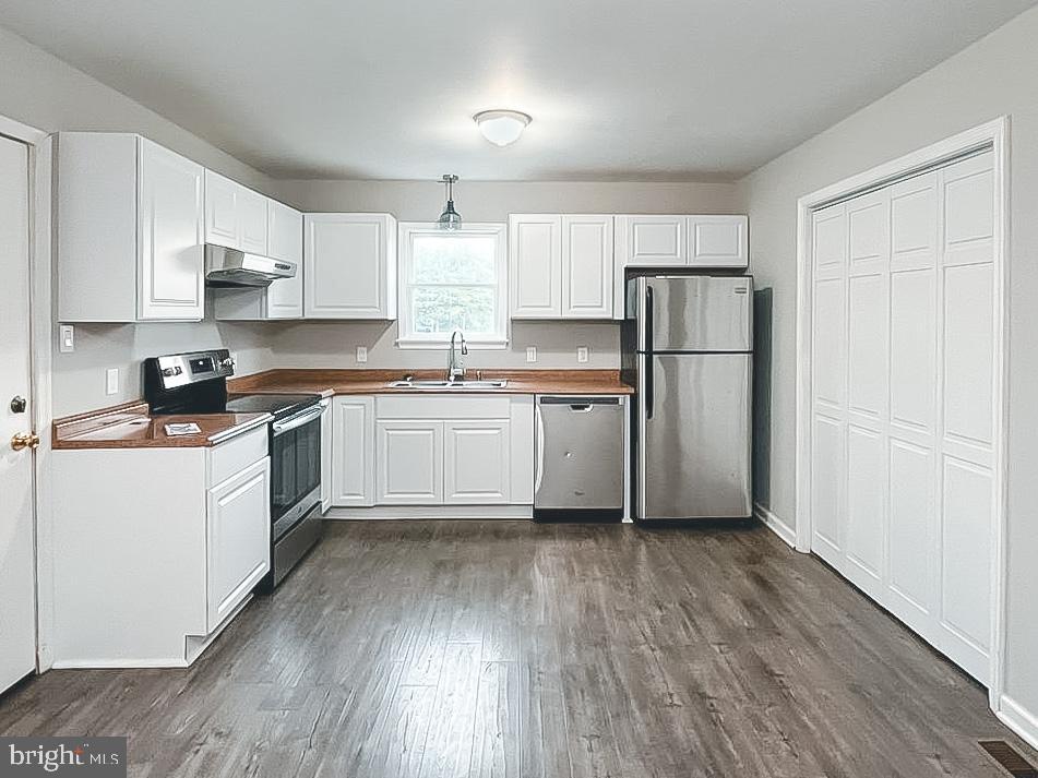 WHITEHALL WEST - Residential Lease