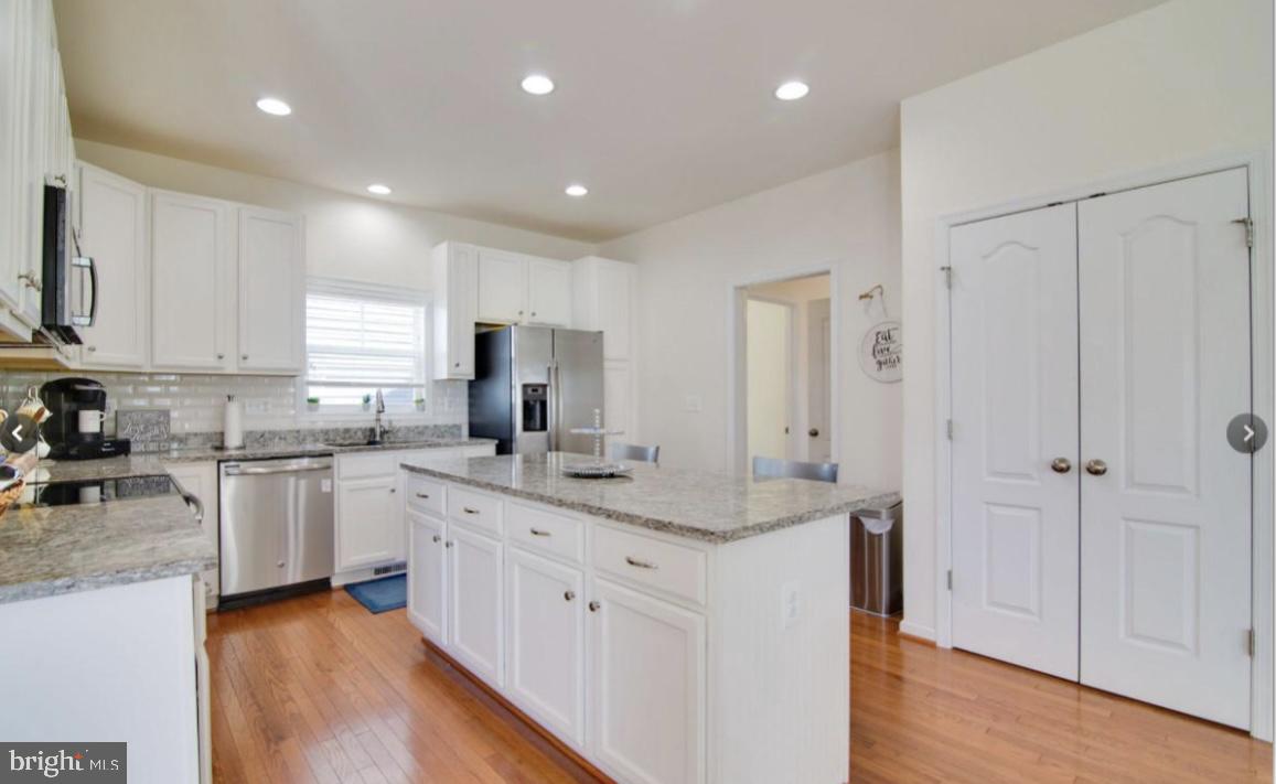 EMBREY MILL - Residential