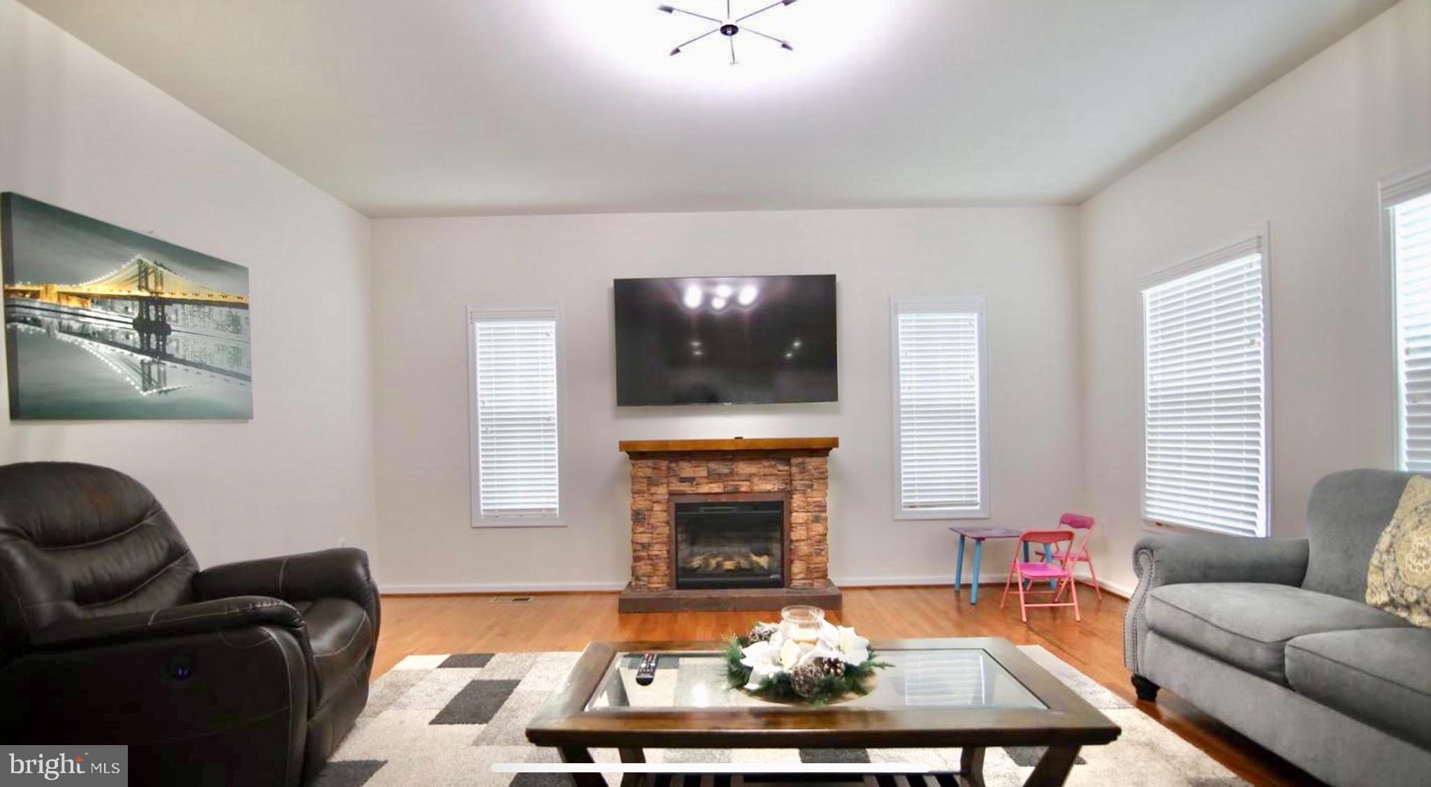 EMBREY MILL - Residential