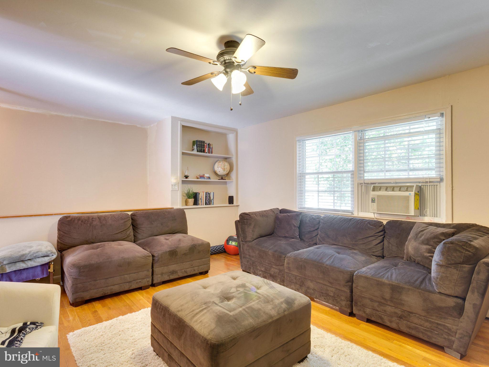 DALE CITY - Residential