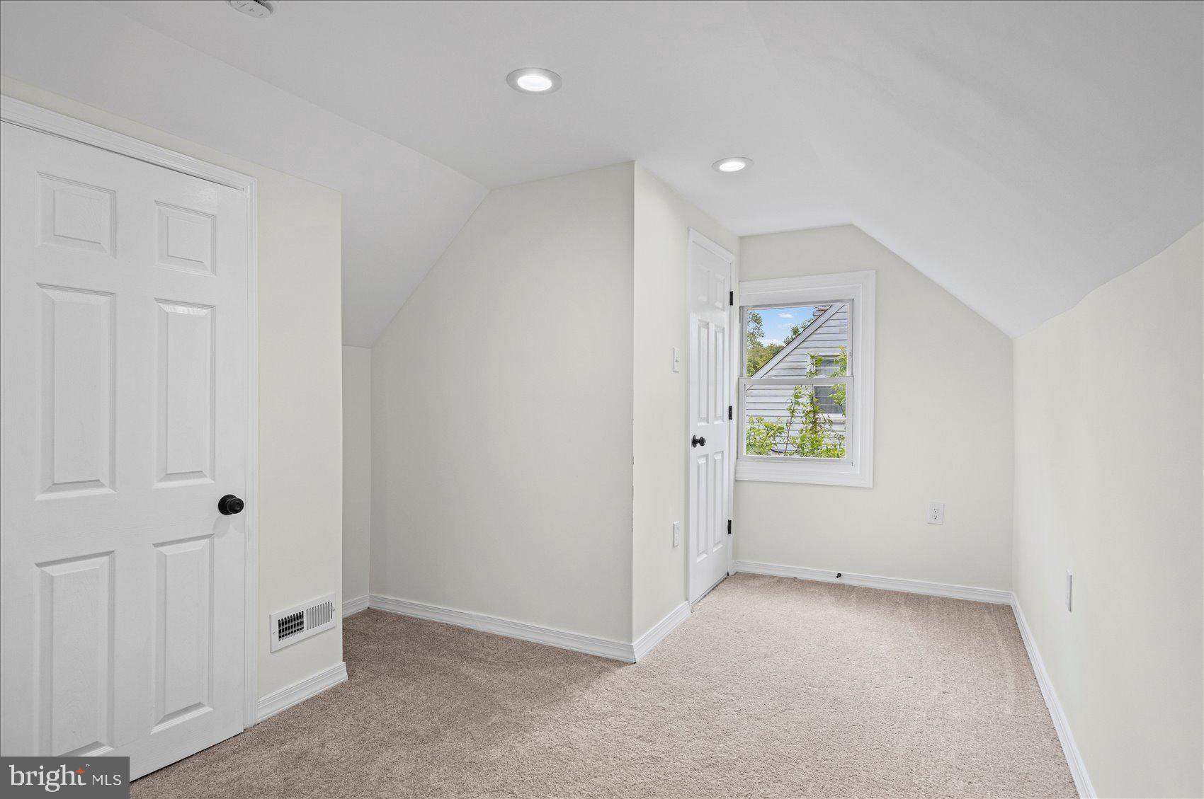 SILVER CREEK - Residential