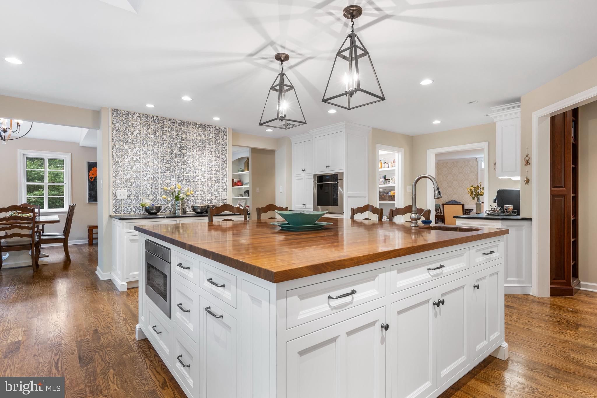 THE WOODS - Residential