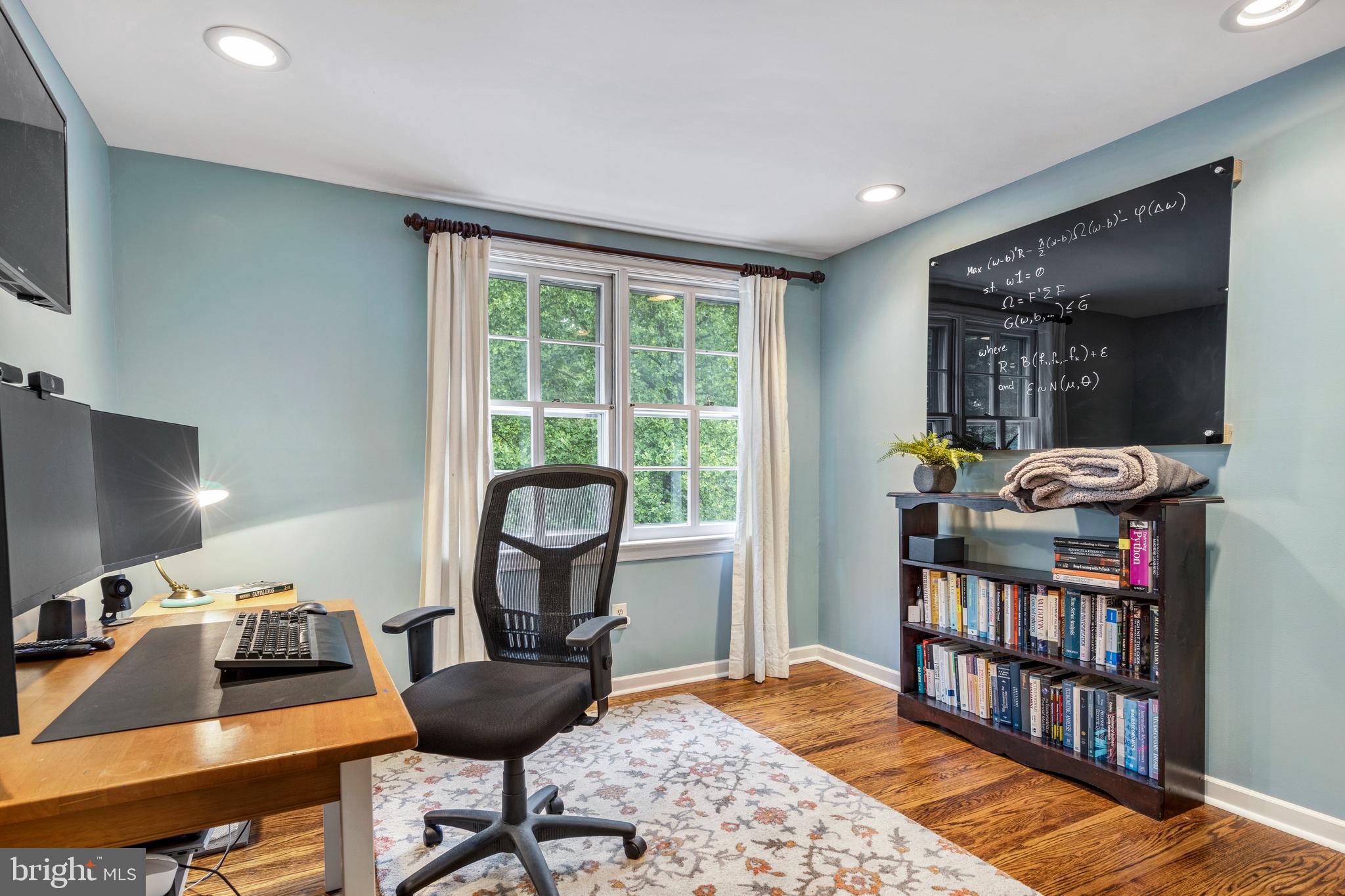 THE WOODS - Residential