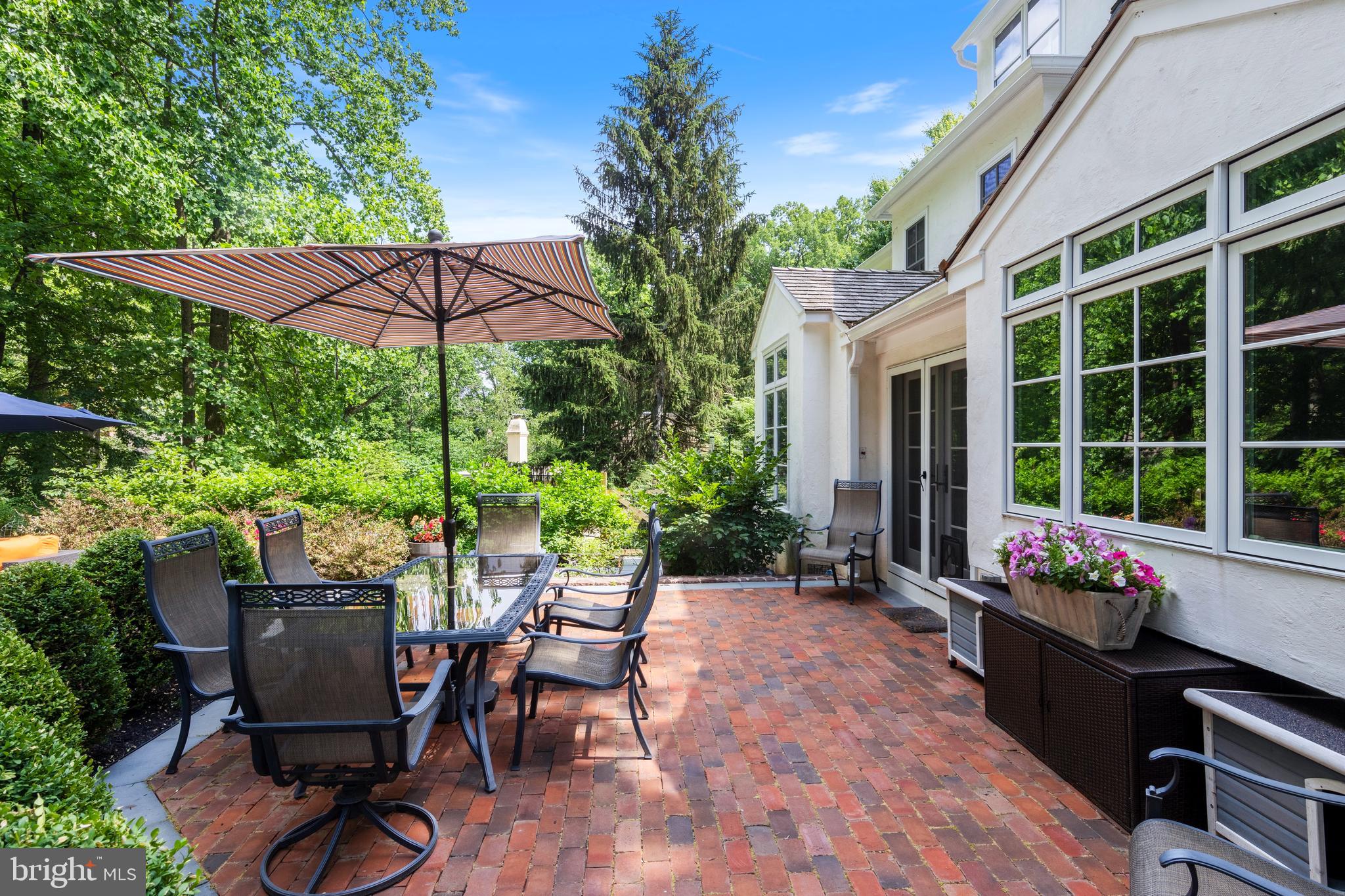 THE WOODS - Residential