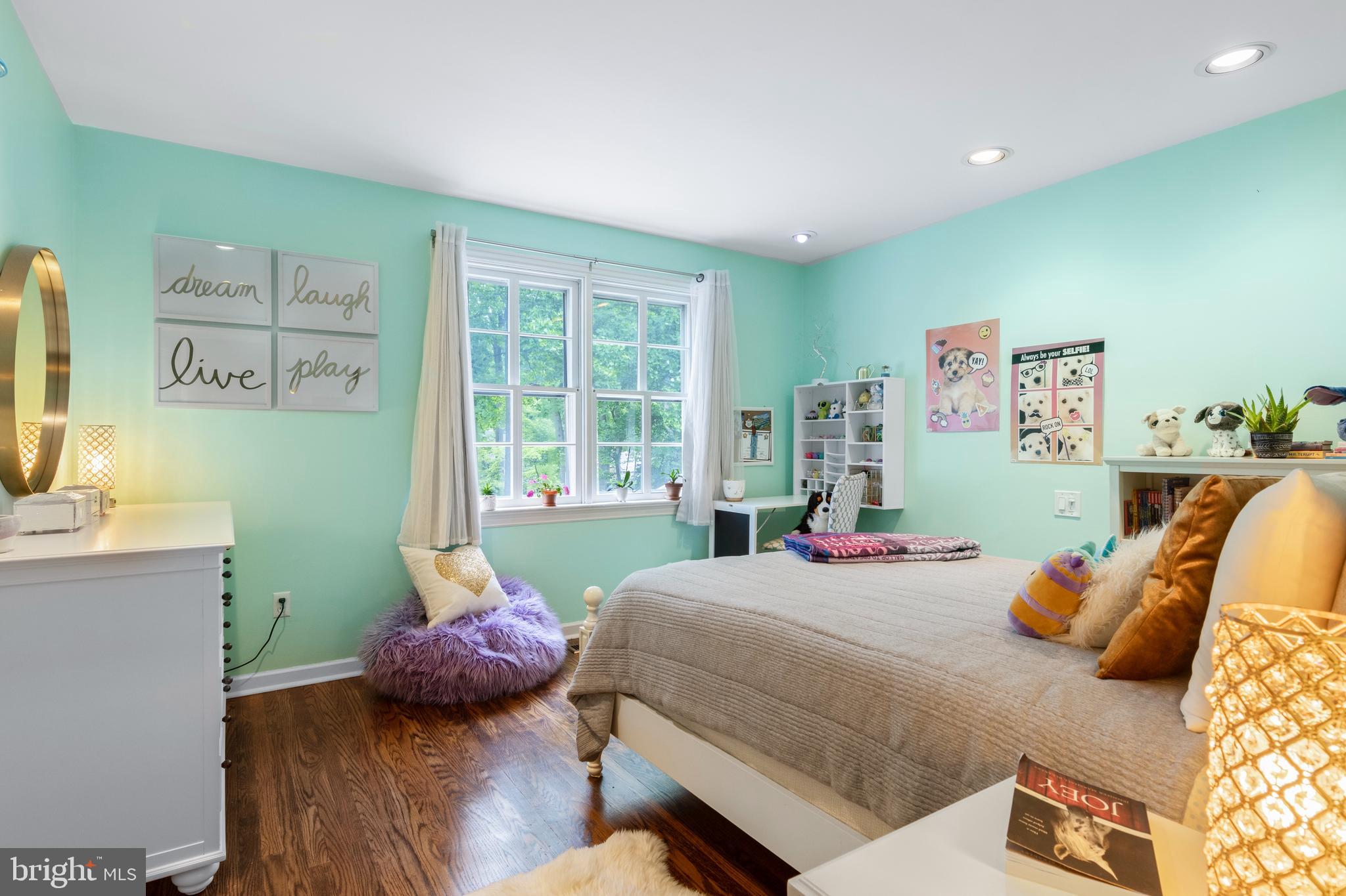 THE WOODS - Residential