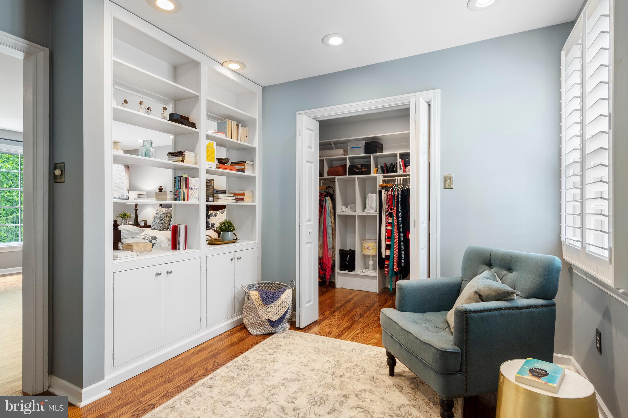 THE WOODS - Residential